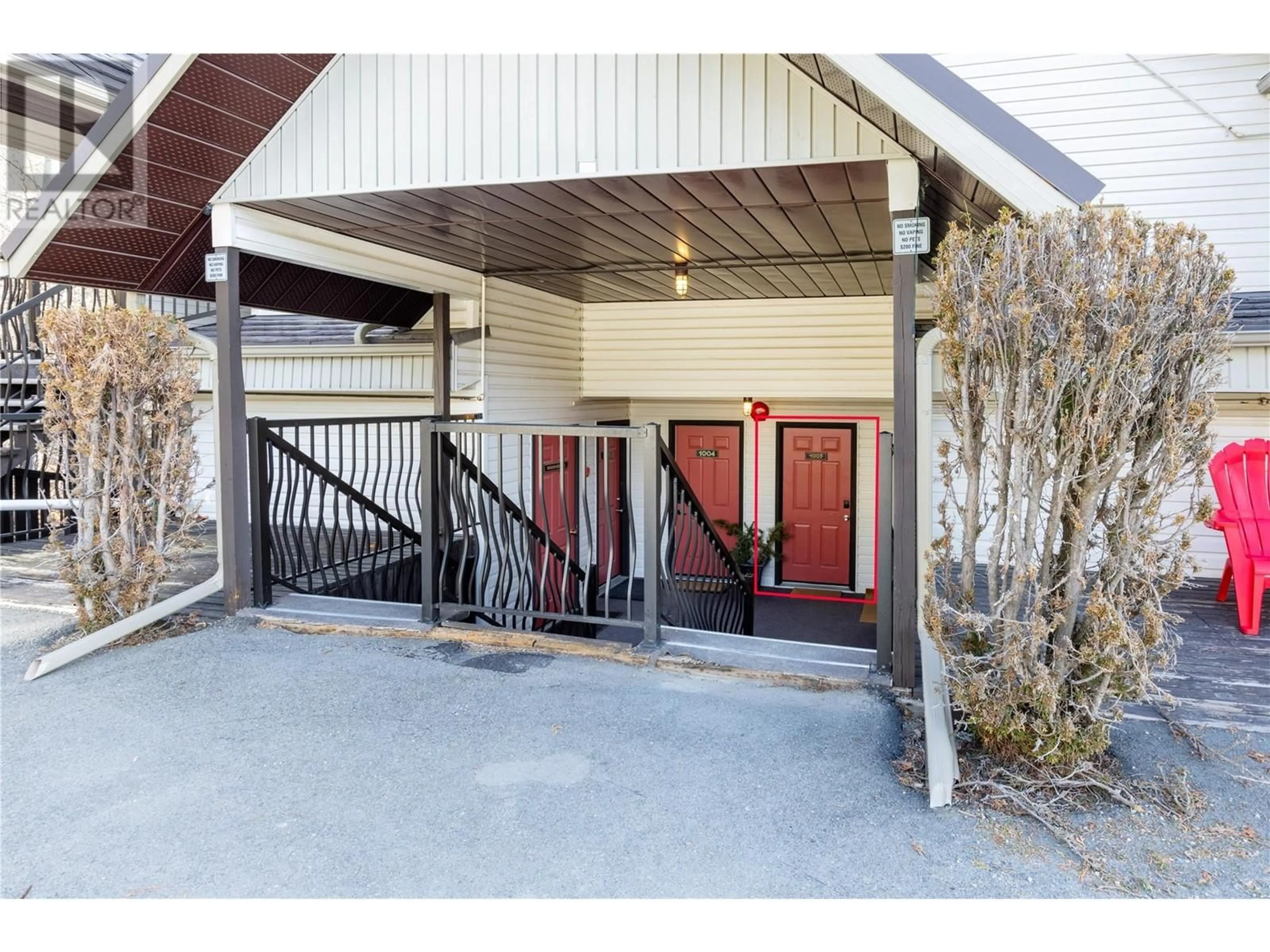 Indoor foyer for 1005 - 930 DOGWOOD DRIVE, Kimberley British Columbia V1A3E9