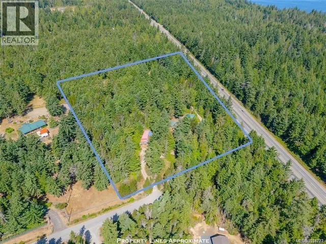 300 OAKDOWNE ROAD, Qualicum Beach