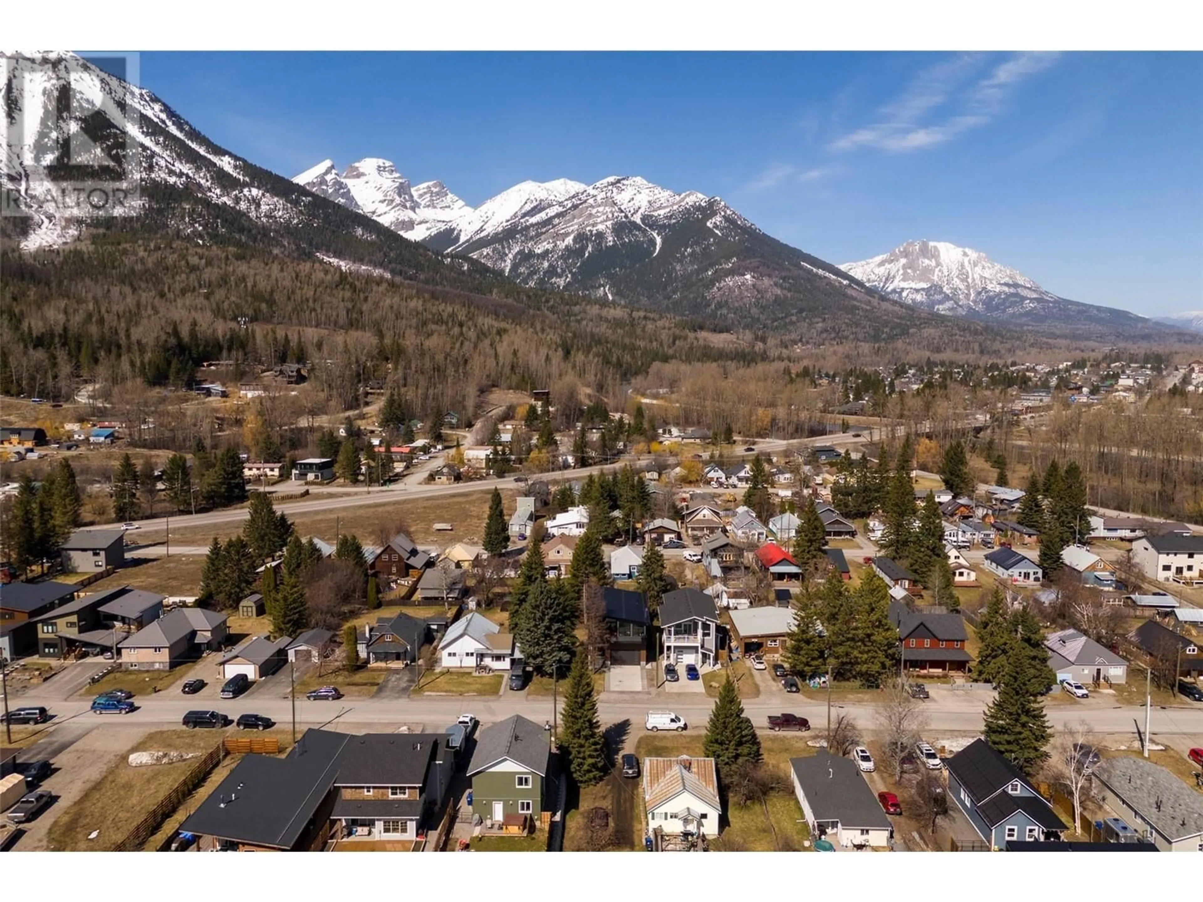 A pic from outside/outdoor area/front of a property/back of a property/a pic from drone, mountain view for 1129 MCLEOD AVENUE, Fernie British Columbia V0B1M1