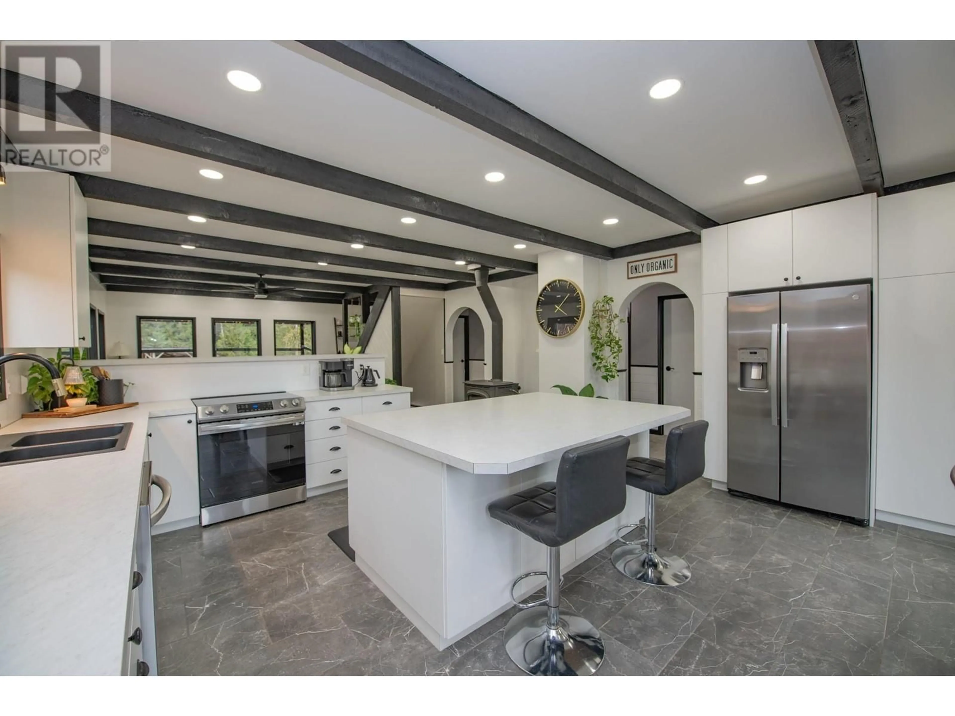 Open concept kitchen, ceramic/tile floor for 1416 CREIGHTON VALLEY ROAD, Lumby British Columbia V0E2G1