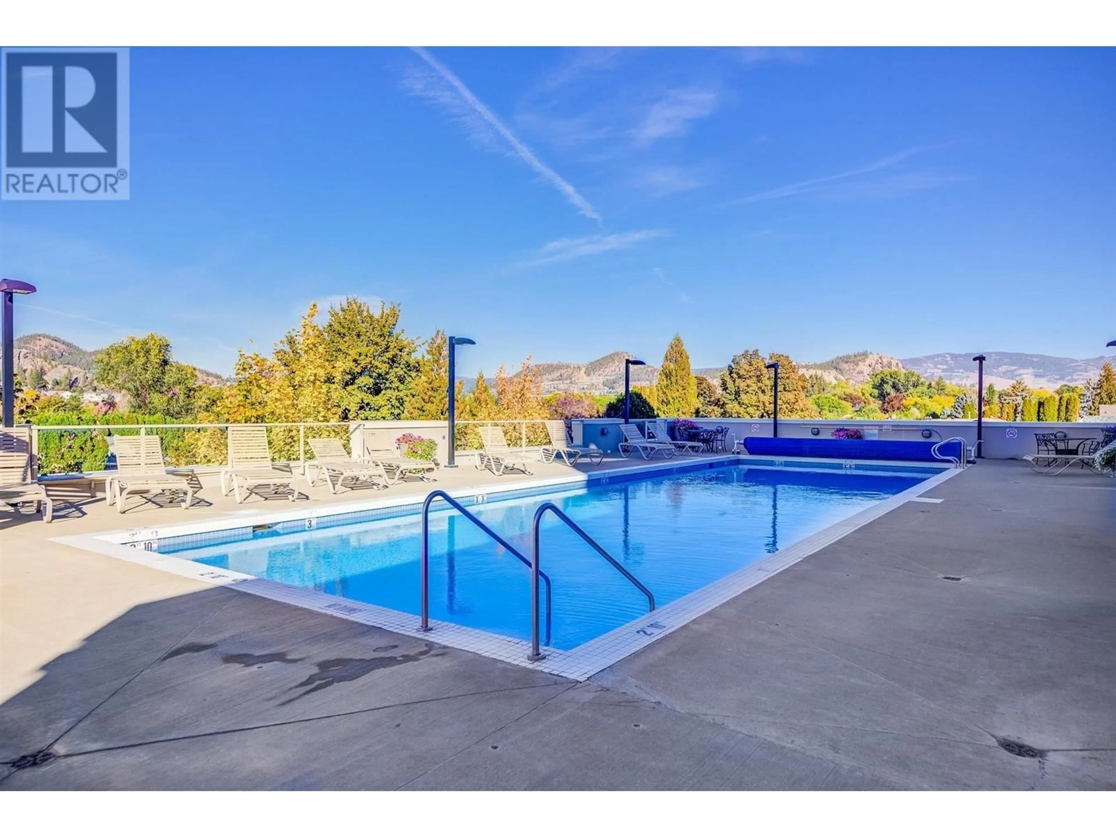 Pool for 1207 - 1160 BERNARD AVENUE, Kelowna British Columbia V1Y6R2