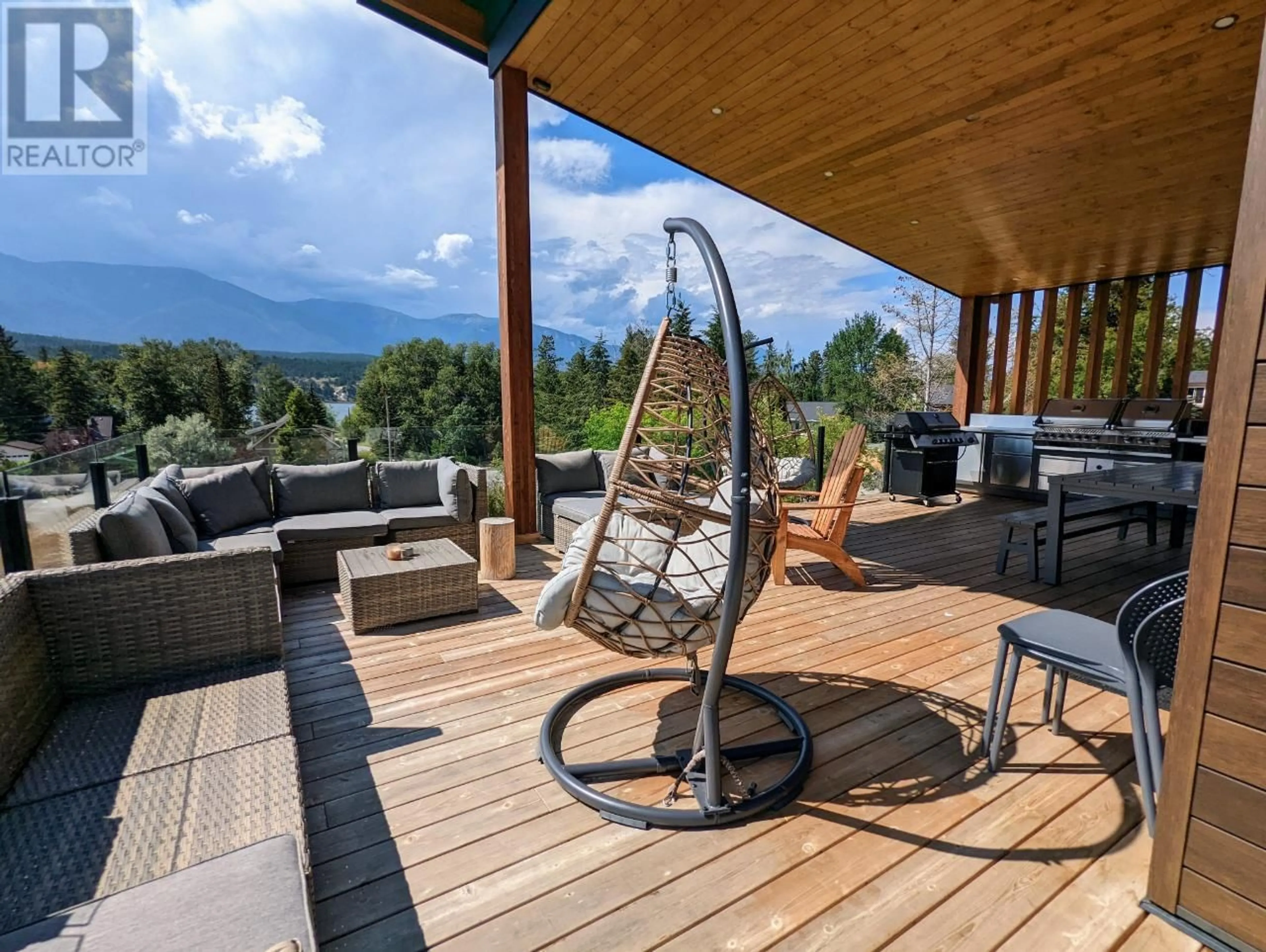 Patio, mountain view for 1731 VICTORIA AVENUE, Windermere British Columbia V0B2L2