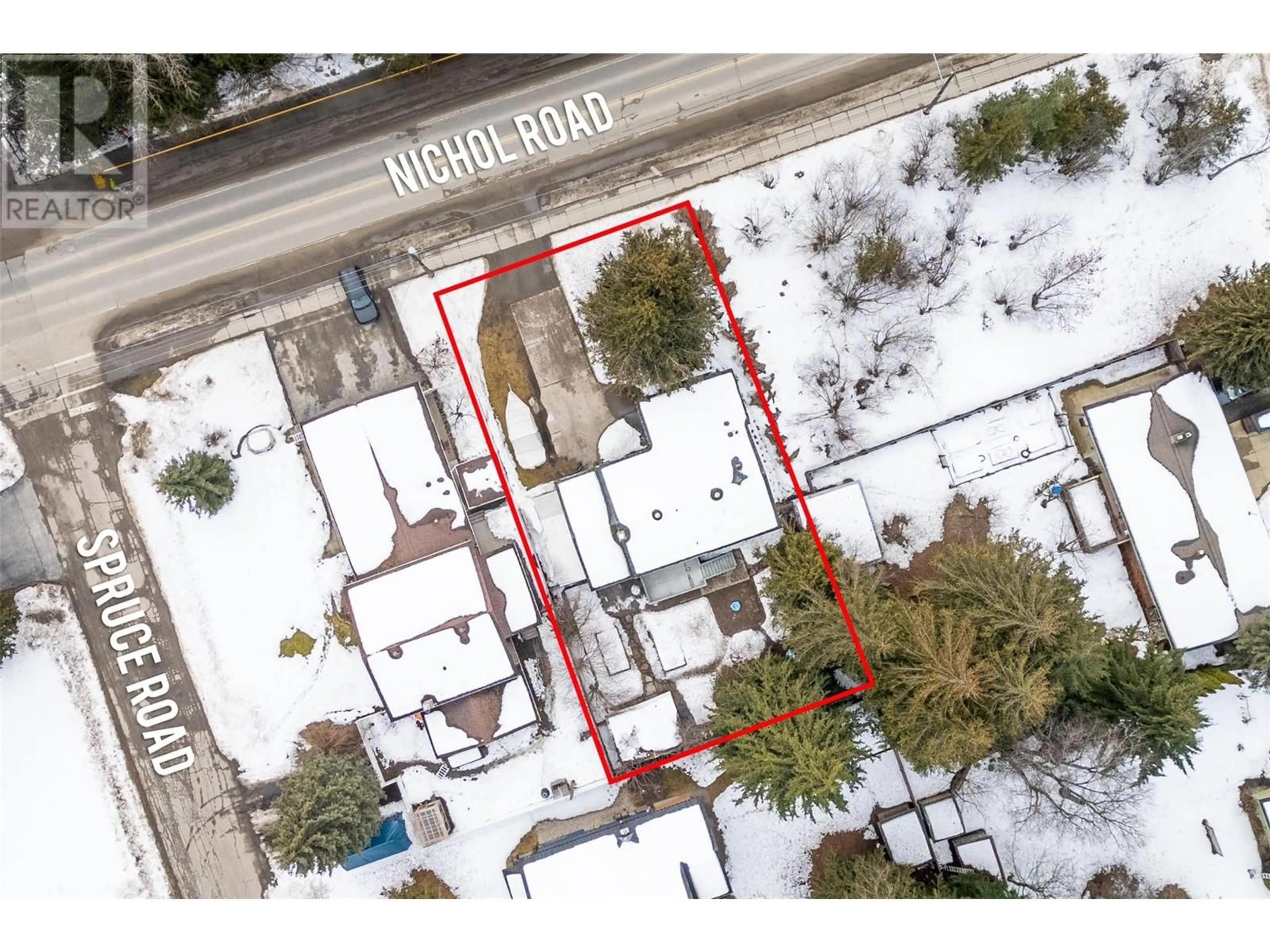 A pic from outside/outdoor area/front of a property/back of a property/a pic from drone, street for 1518 NICHOL ROAD, Revelstoke British Columbia V0E2S1