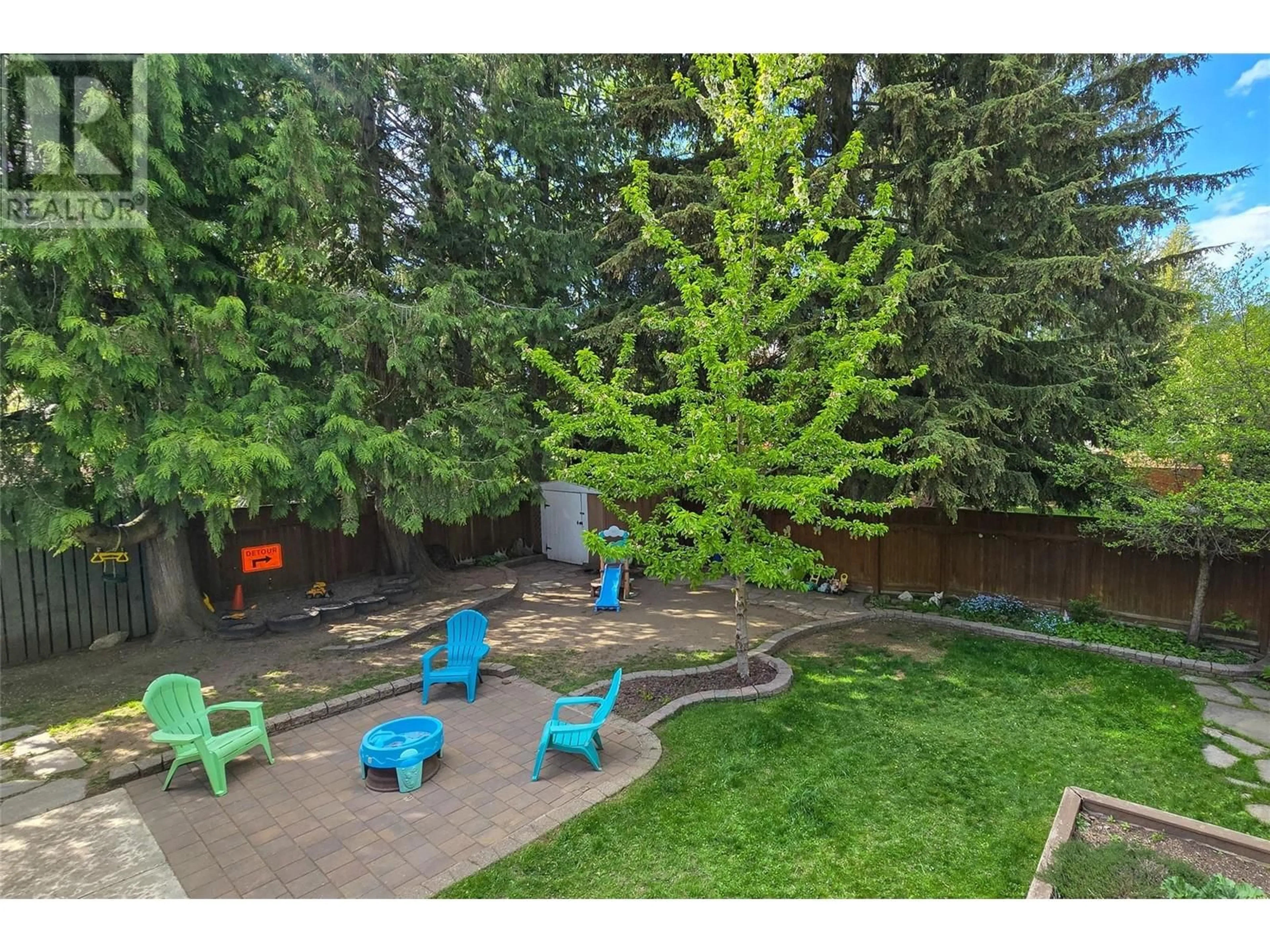 Patio, forest/trees view for 1518 NICHOL ROAD, Revelstoke British Columbia V0E2S1