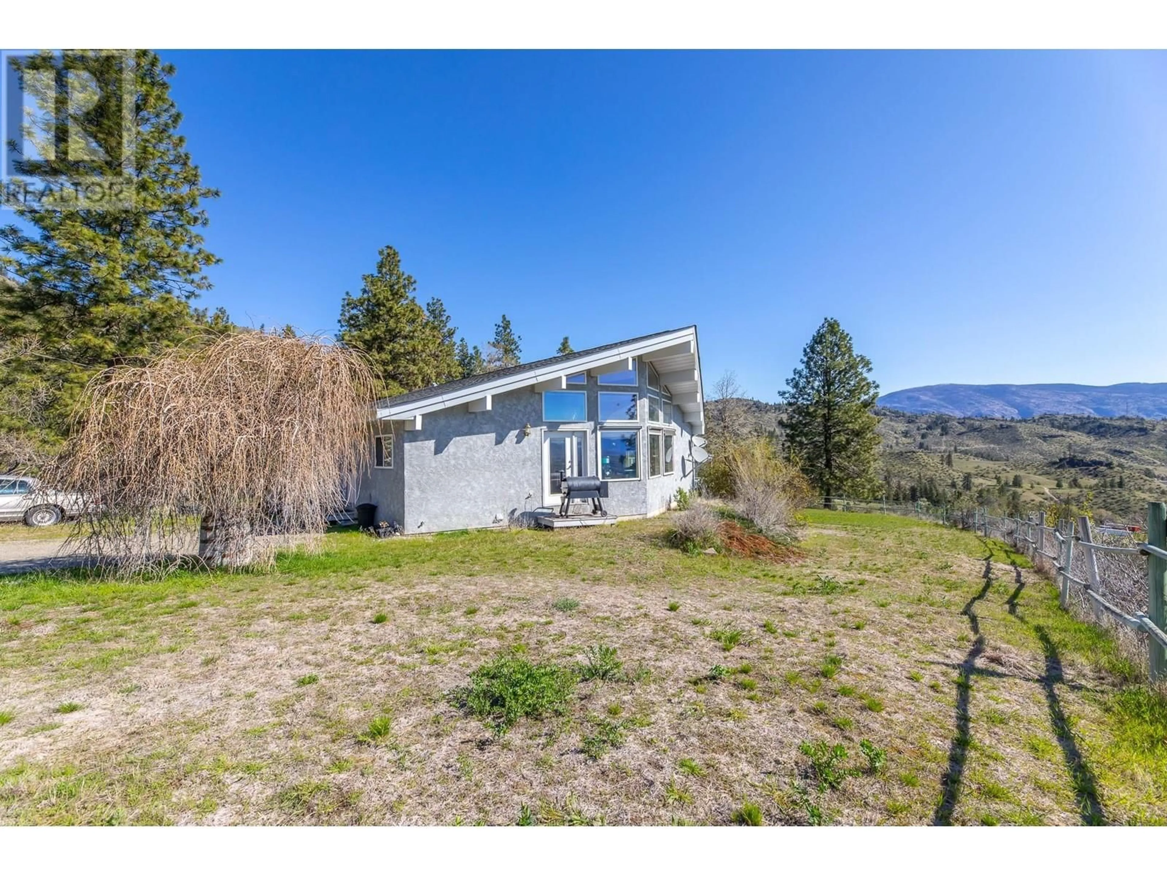 A pic from outside/outdoor area/front of a property/back of a property/a pic from drone, mountain view for 163 WILLOWBROOK ROAD, Oliver British Columbia V0H1T5