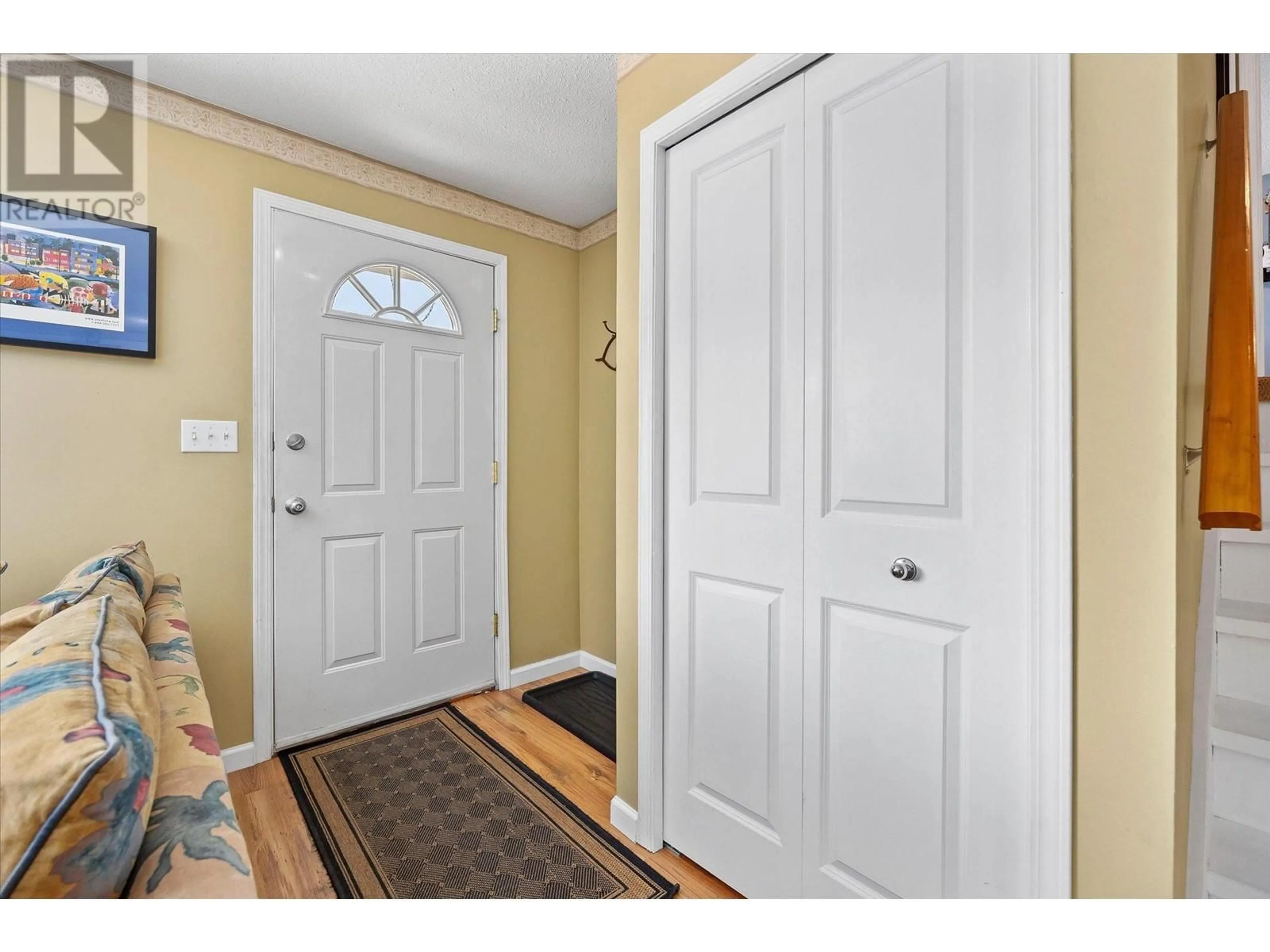 Indoor entryway for 1281 LUND ROAD, Kelowna British Columbia V1P1K9
