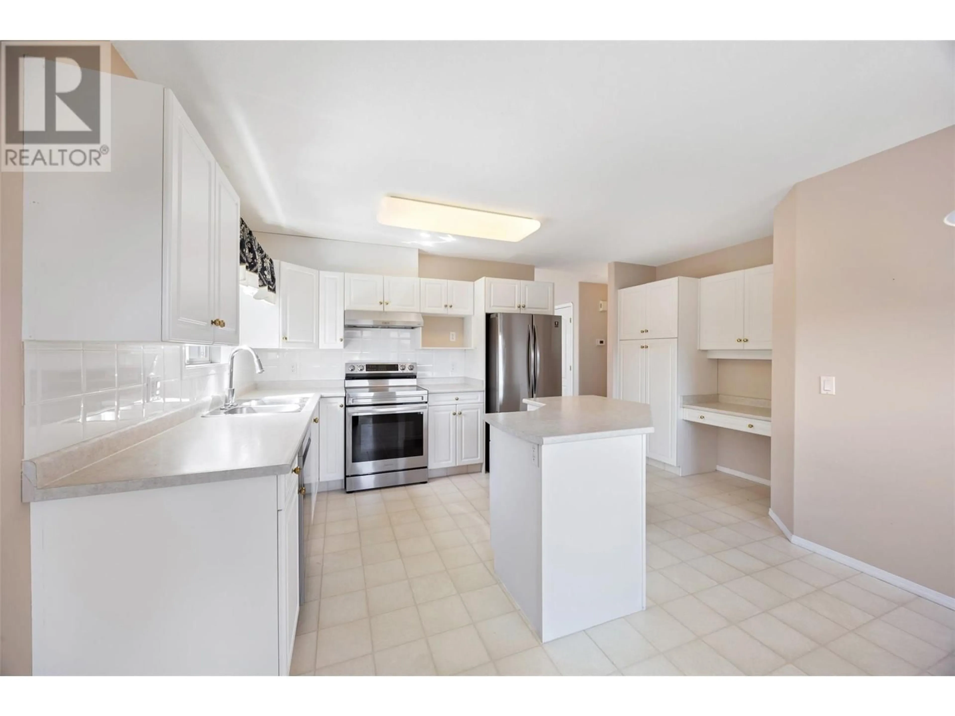 Open concept kitchen, ceramic/tile floor for 60 - 2250 LOUIE DRIVE, Westbank British Columbia V4T2M6