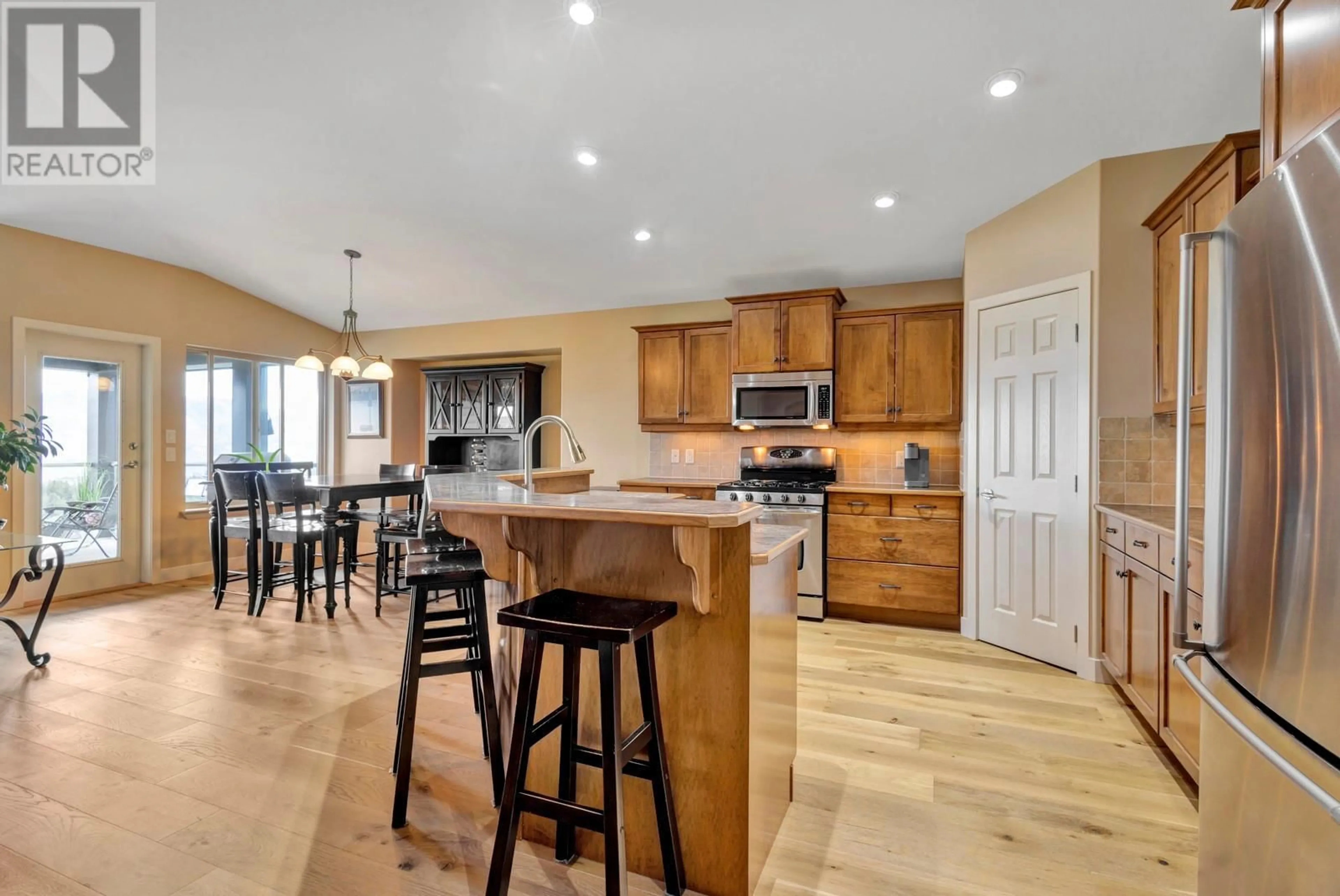 Open concept kitchen, unknown for 2565 COPPER RIDGE DRIVE, West Kelowna British Columbia V4T2X6
