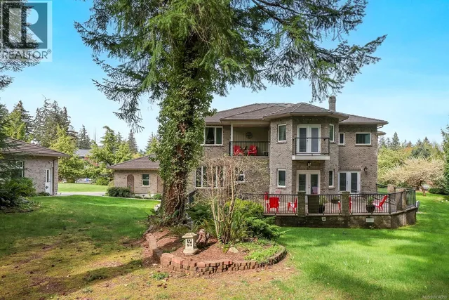 1781 THURBER ROAD, Comox 2