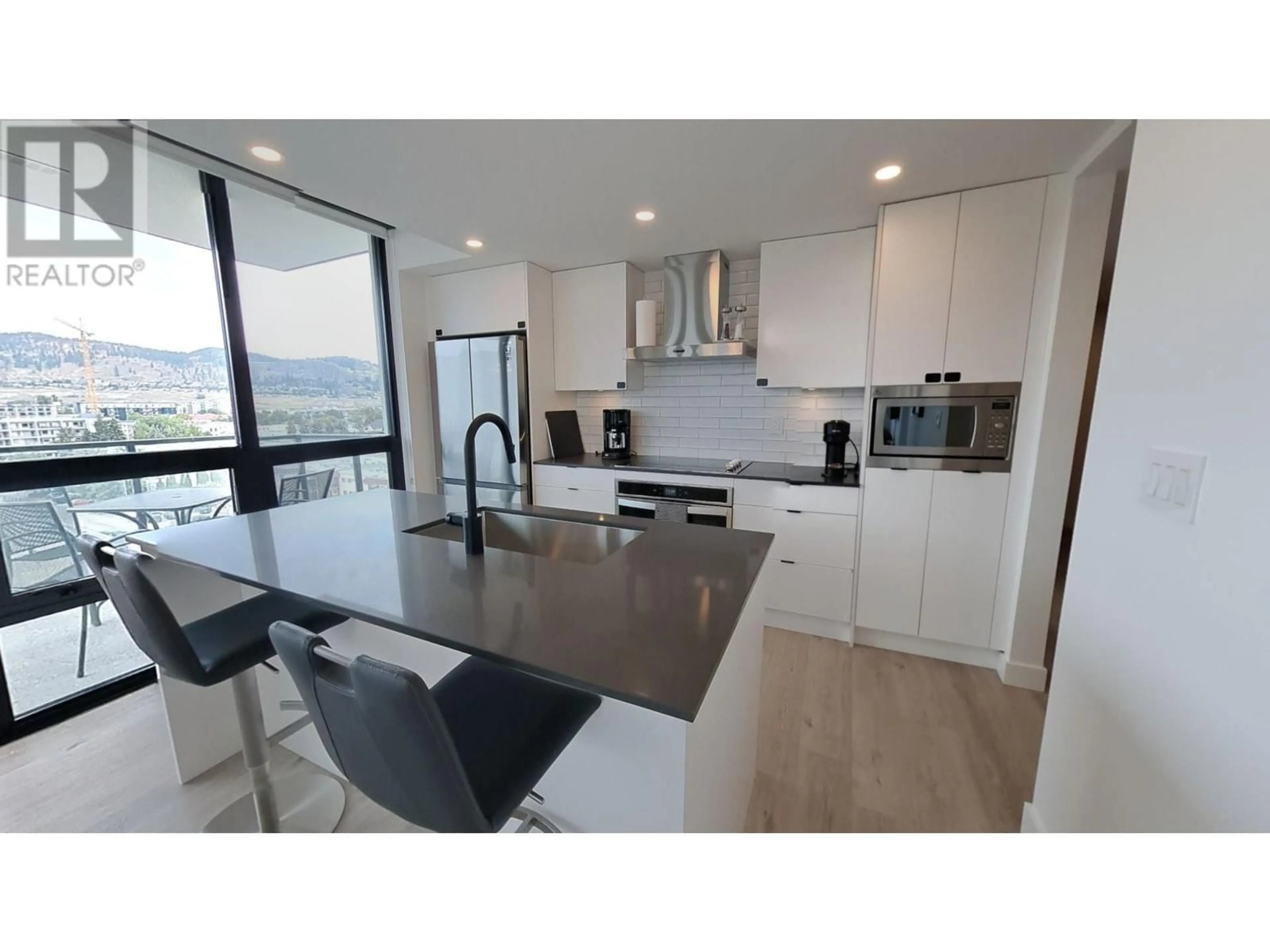 Open concept kitchen, unknown for 908 - 1471 ST PAUL STREET, Kelowna British Columbia V1Y2E6