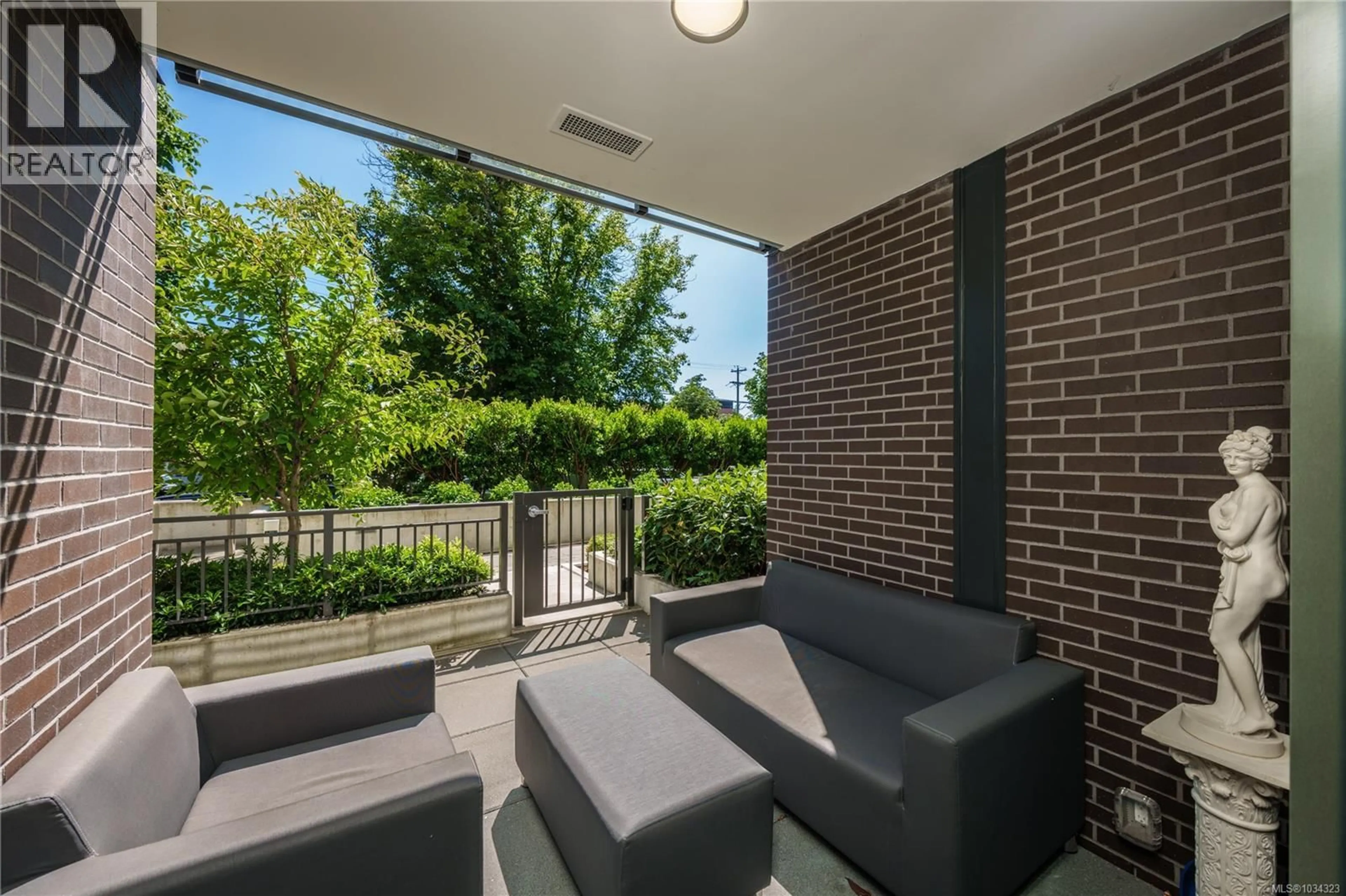 Patio, unknown for 101 - 550 MICHIGAN STREET, Victoria British Columbia V8V0G3