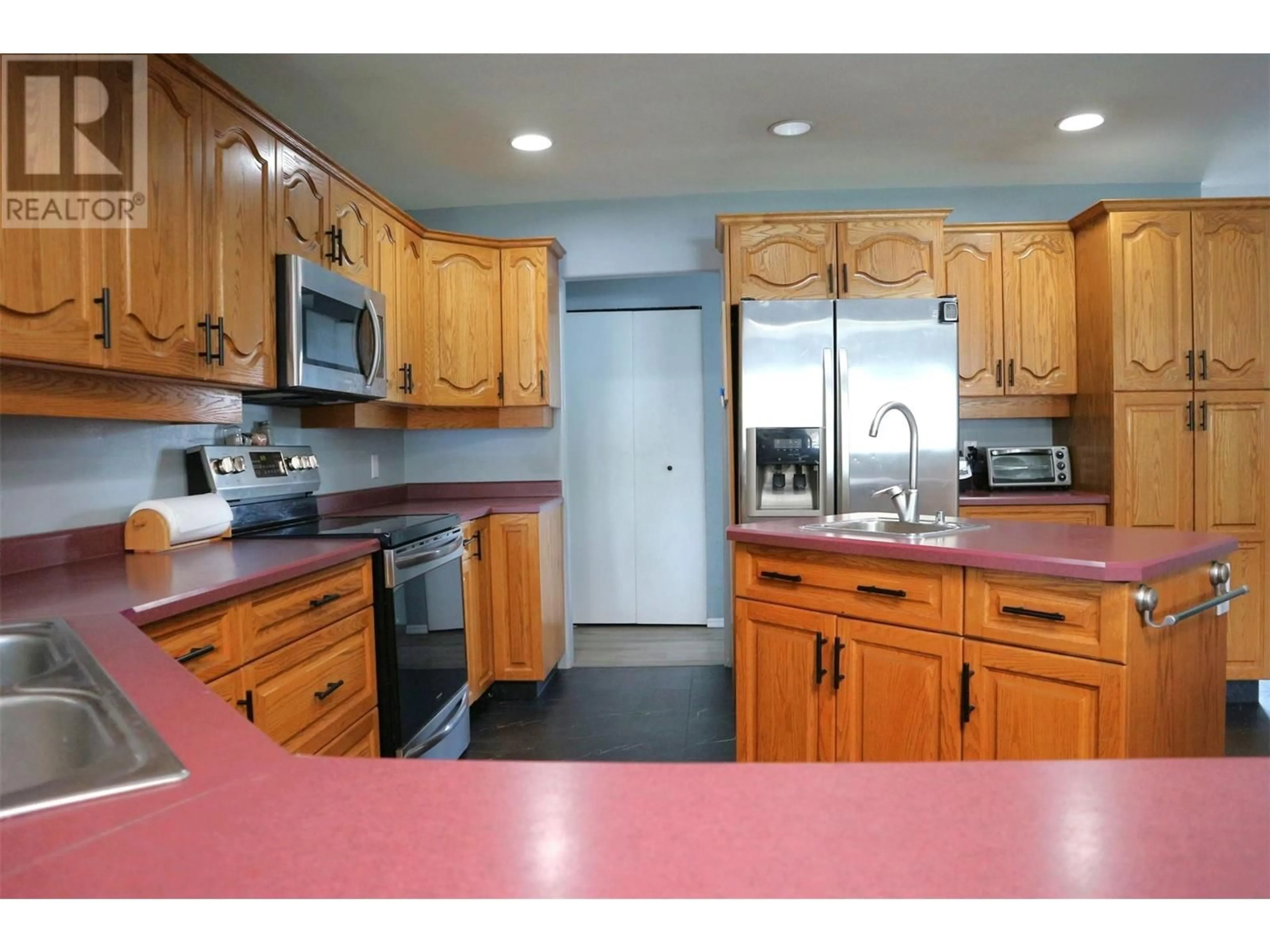 Standard kitchen, unknown for 714 MAPLE STREET, Sicamous British Columbia V0E2V1