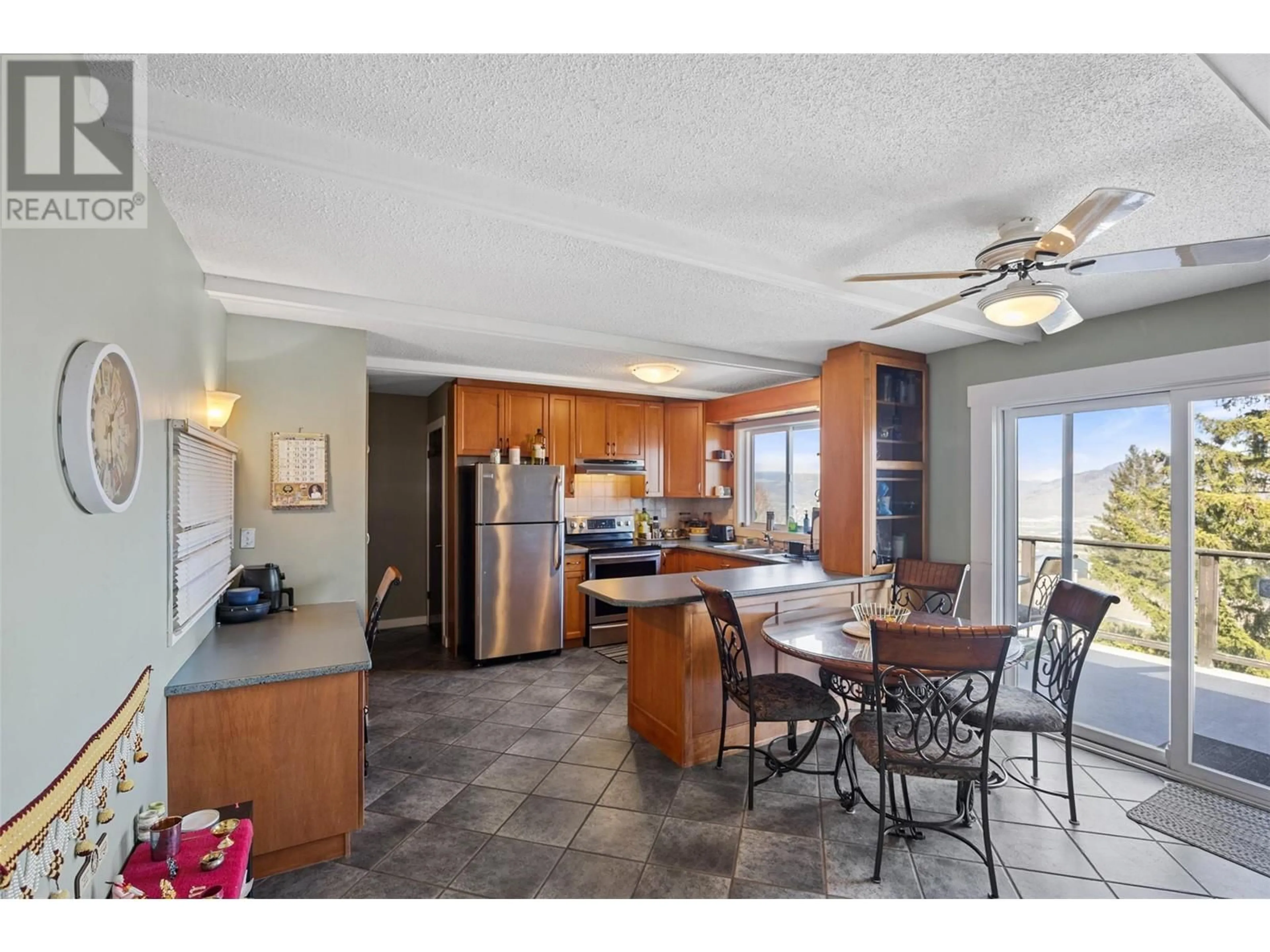 Open concept kitchen, unknown for 198 ROBSON DRIVE, Kamloops British Columbia V2E1W1