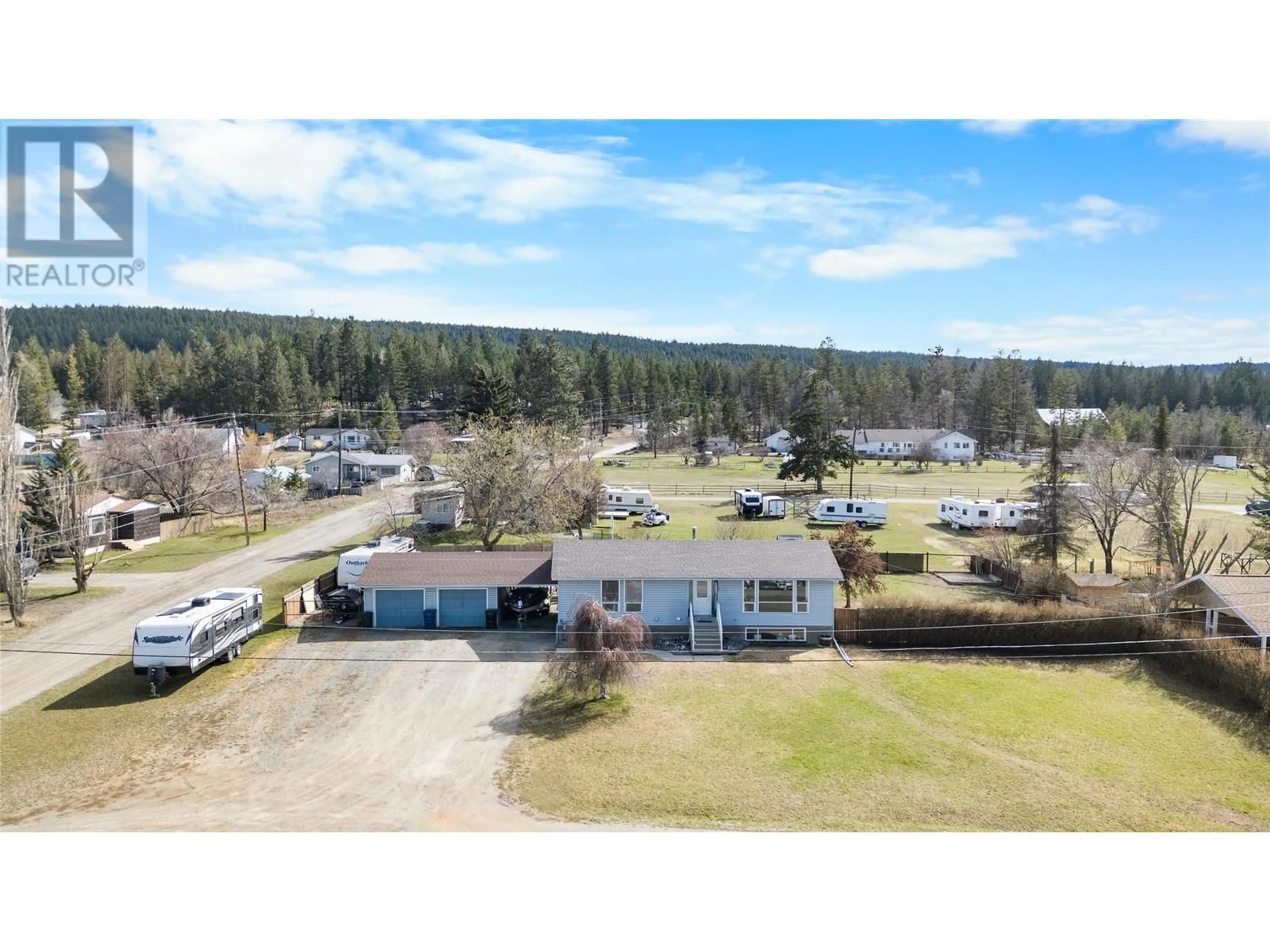 A pic from outside/outdoor area/front of a property/back of a property/a pic from drone, unknown for 1119 18TH  S STREET, Cranbrook British Columbia V1C4S1