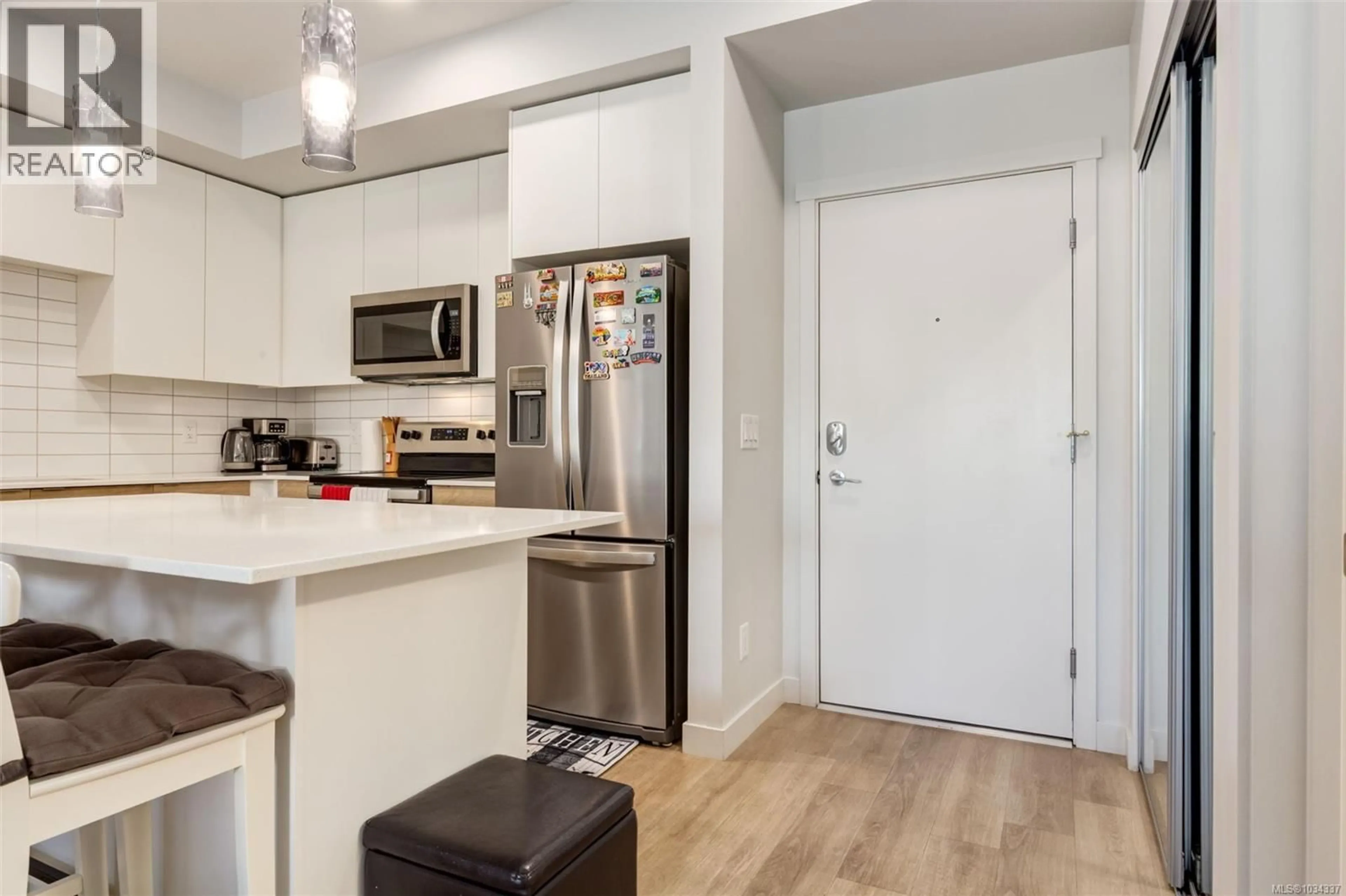 Standard kitchen, unknown for 310 - 4830 CEDAR RIDGE PLACE, Nanaimo British Columbia V9T0M8
