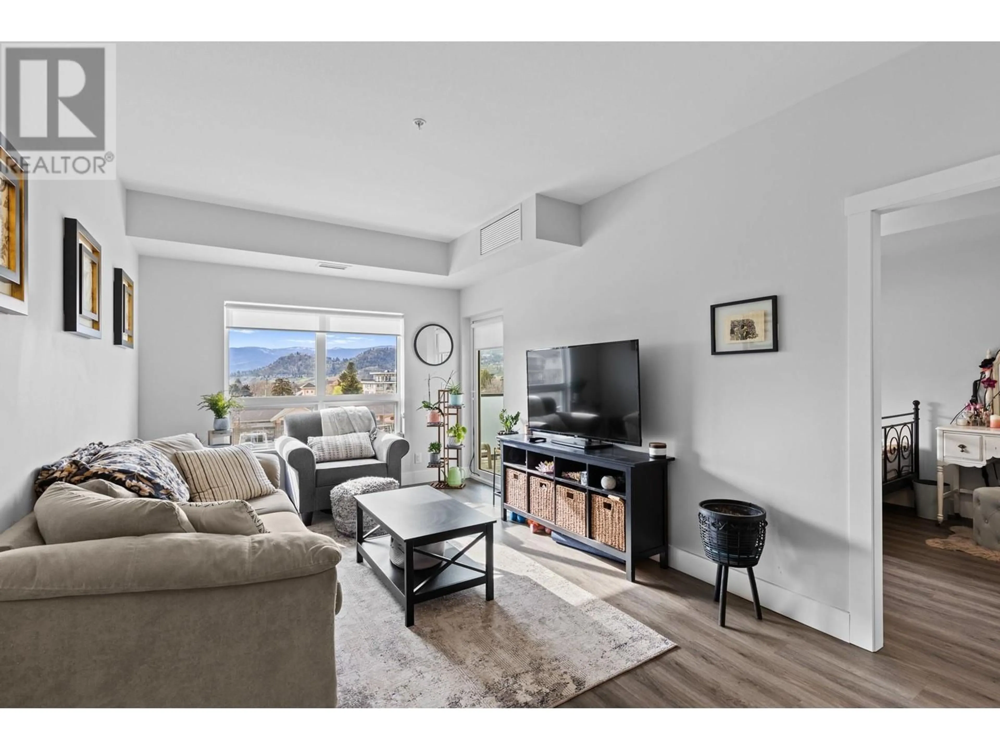 Living room with furniture, unknown for 416 - 191 HOLLYWOOD ROAD SOUTH, Kelowna British Columbia V1X0B5