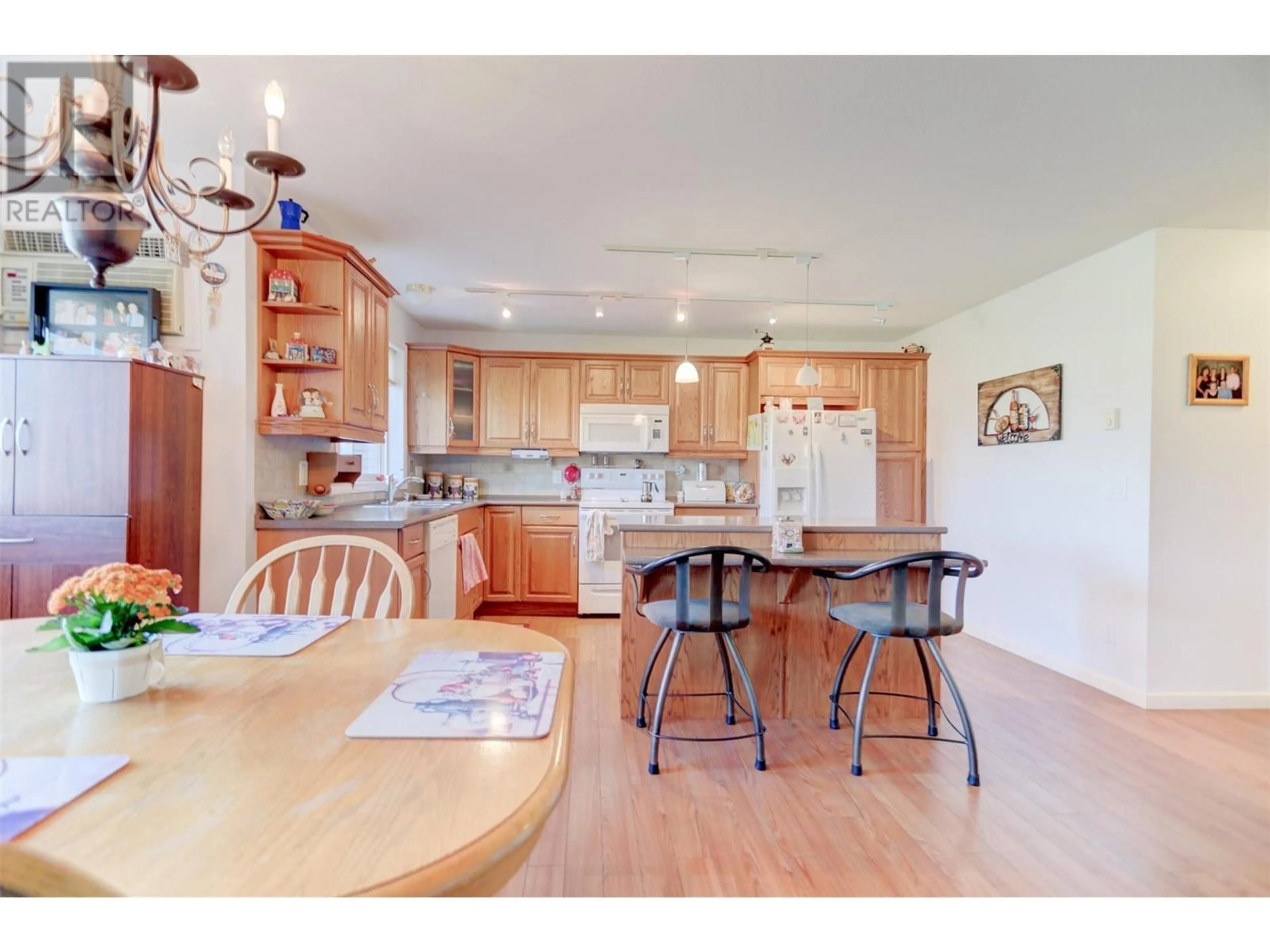 Open concept kitchen, unknown for 114-980 GLENWOOD AVENUE, Kelowna British Columbia V1Y9P2