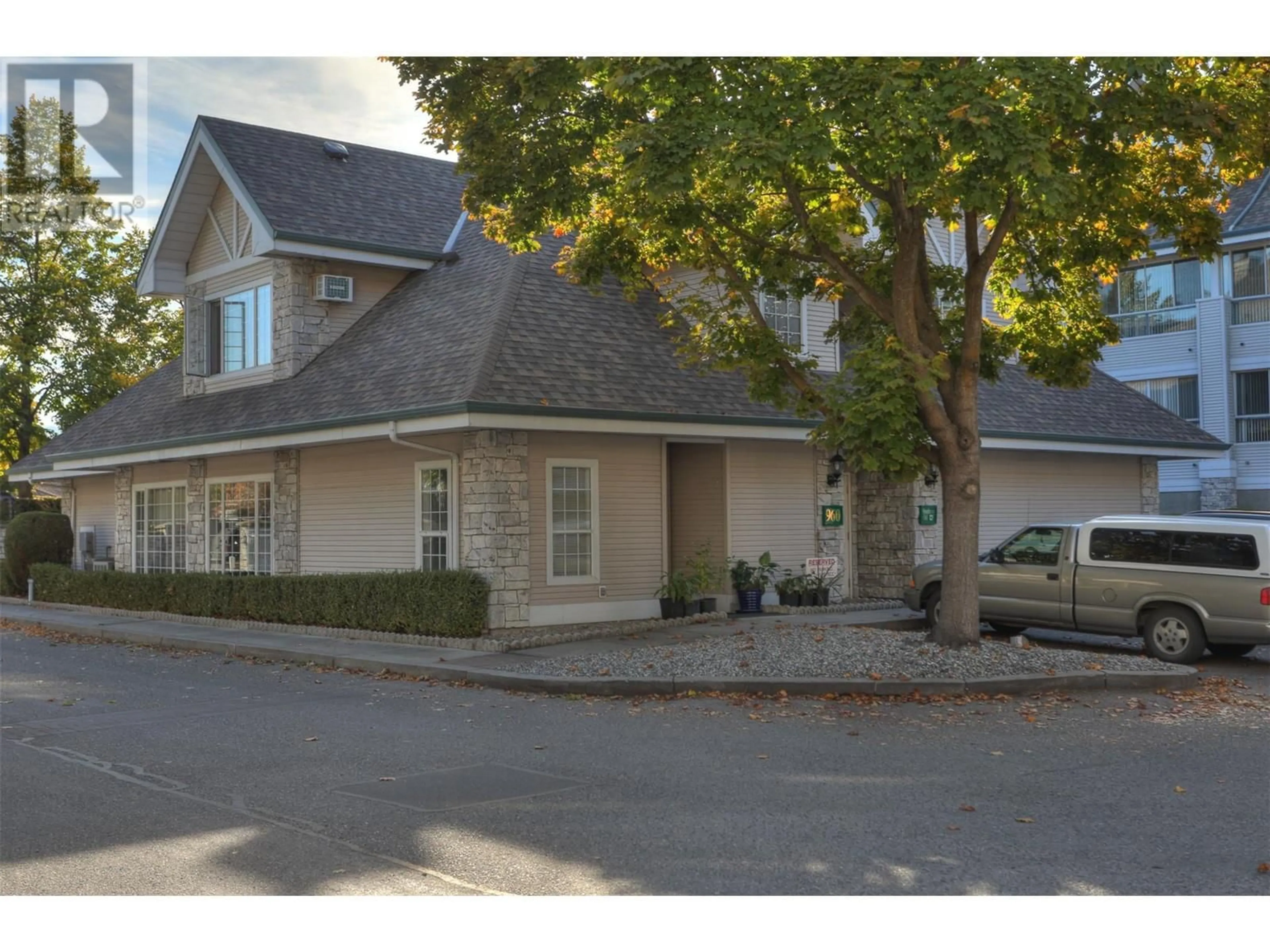 Unknown for 114-980 GLENWOOD AVENUE, Kelowna British Columbia V1Y9P2