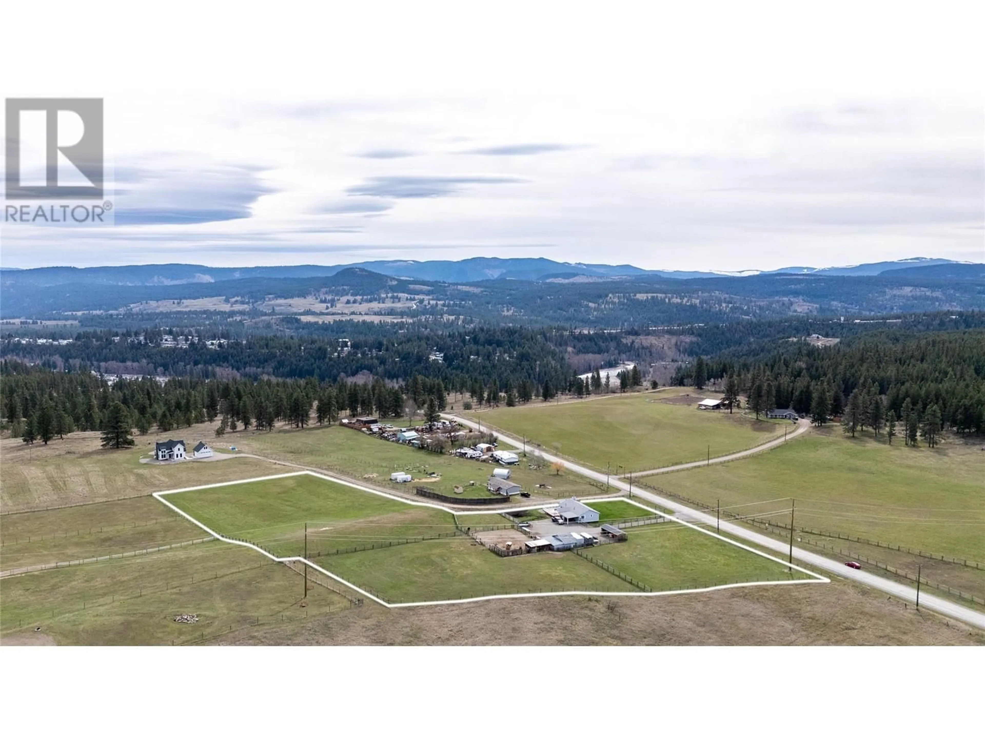 A pic from outside/outdoor area/front of a property/back of a property/a pic from drone, mountain view for 230 COALMONT RD OTHER, Princeton British Columbia V0X1W0