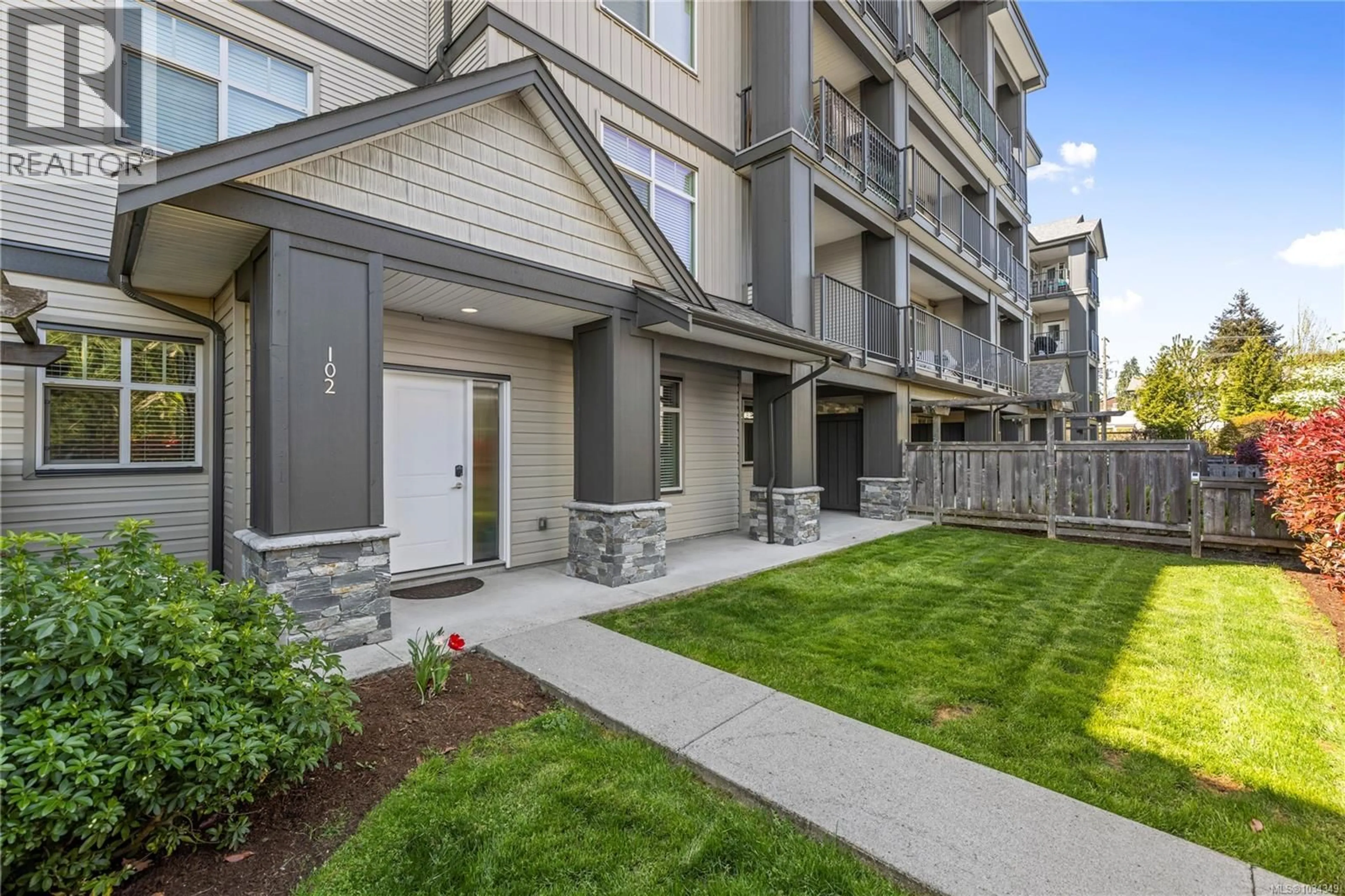 Patio, street for 102 - 1900 TULSA ROAD, Nanaimo British Columbia V9S0C2