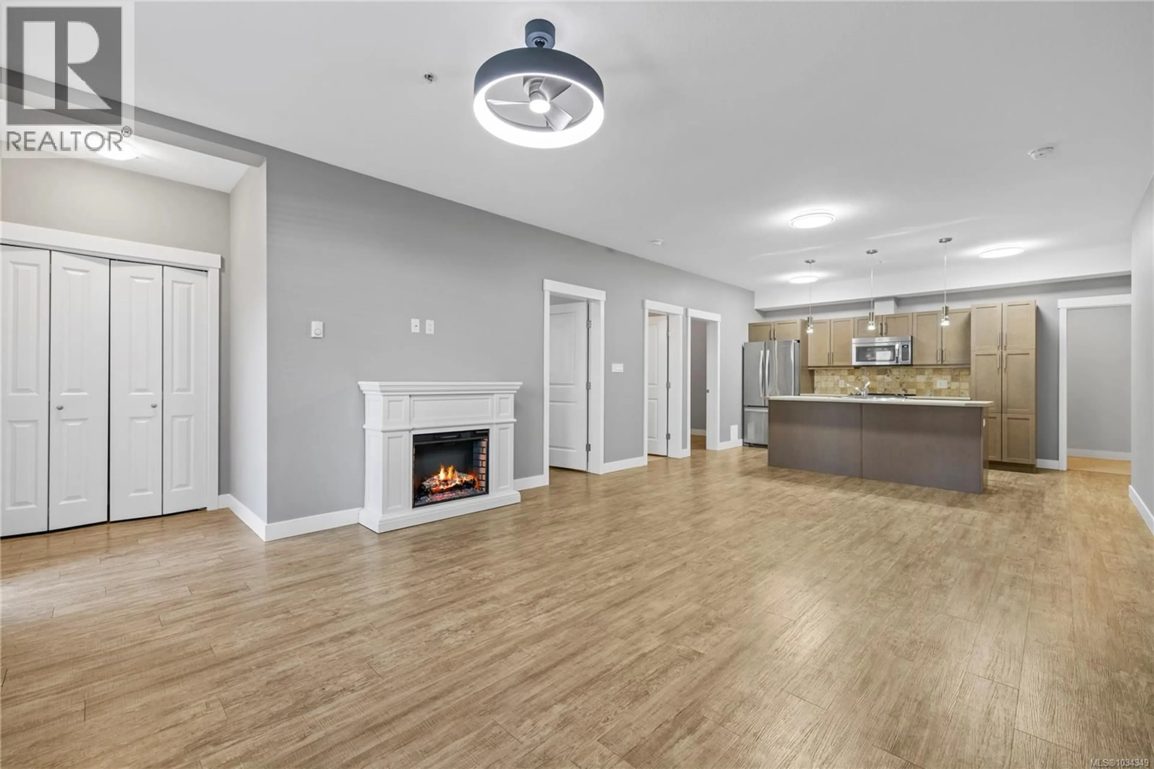 Open concept kitchen, unknown for 102 - 1900 TULSA ROAD, Nanaimo British Columbia V9S0C2