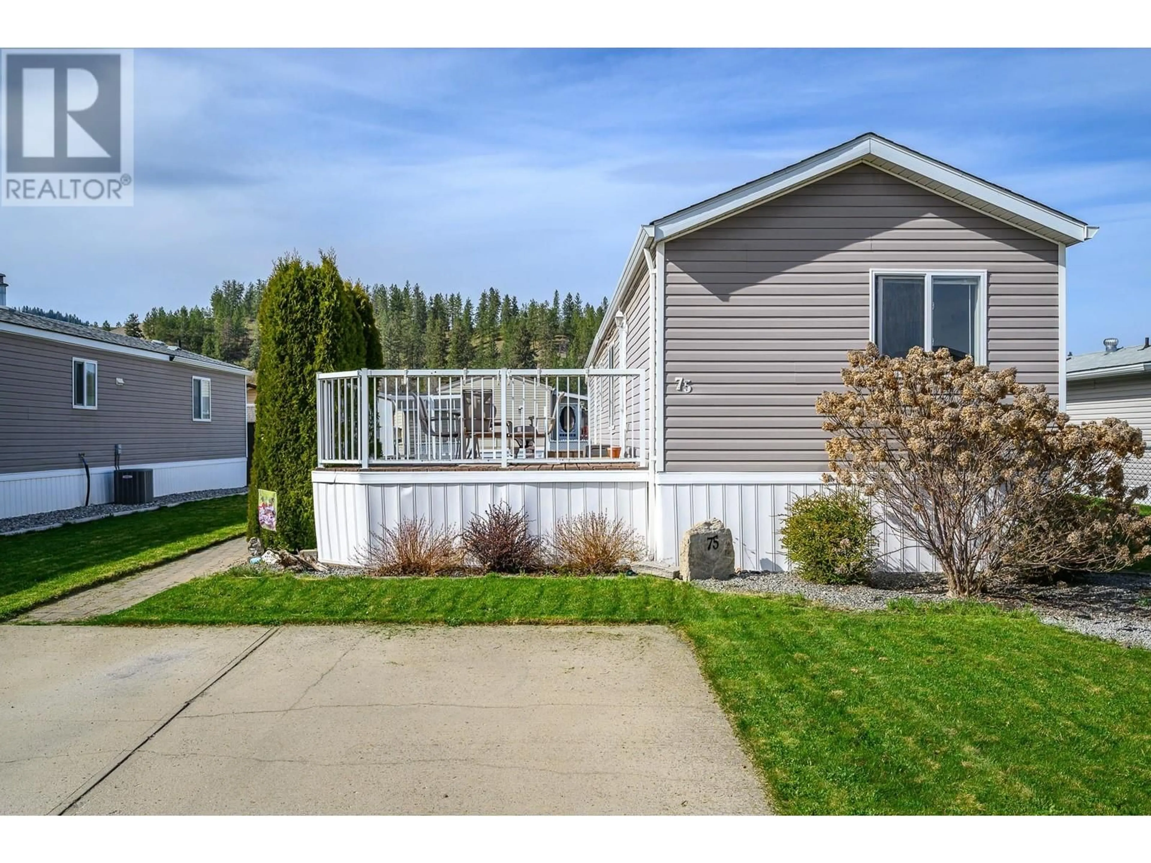 Home with vinyl exterior material, water/lake/river/ocean view for 75 - 12560 WESTSIDE ROAD, Vernon British Columbia V1H1S9