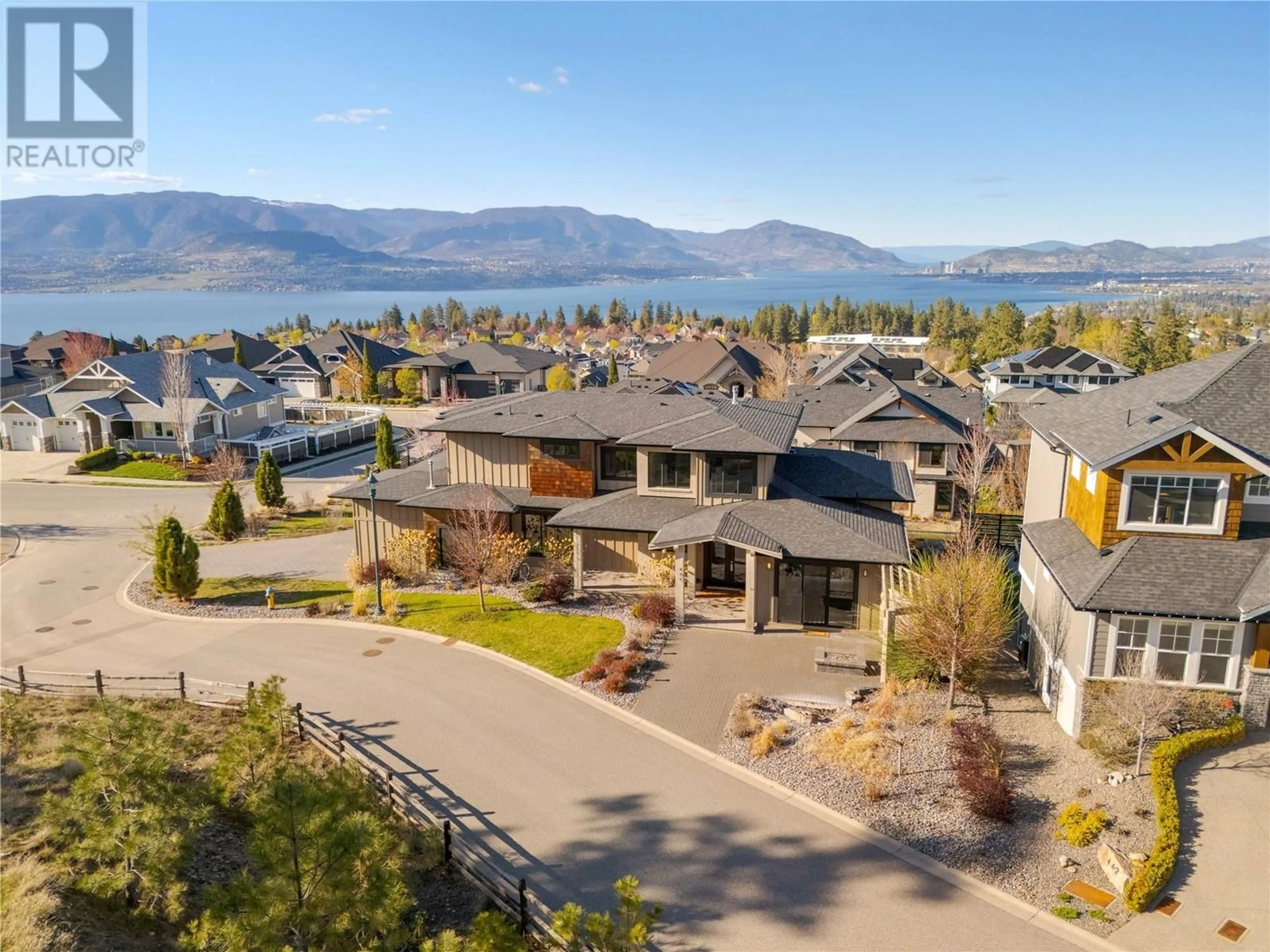 A pic from outside/outdoor area/front of a property/back of a property/a pic from drone, water/lake/river/ocean view for 460 ROCKVIEW LANE, Kelowna British Columbia V1W5K2