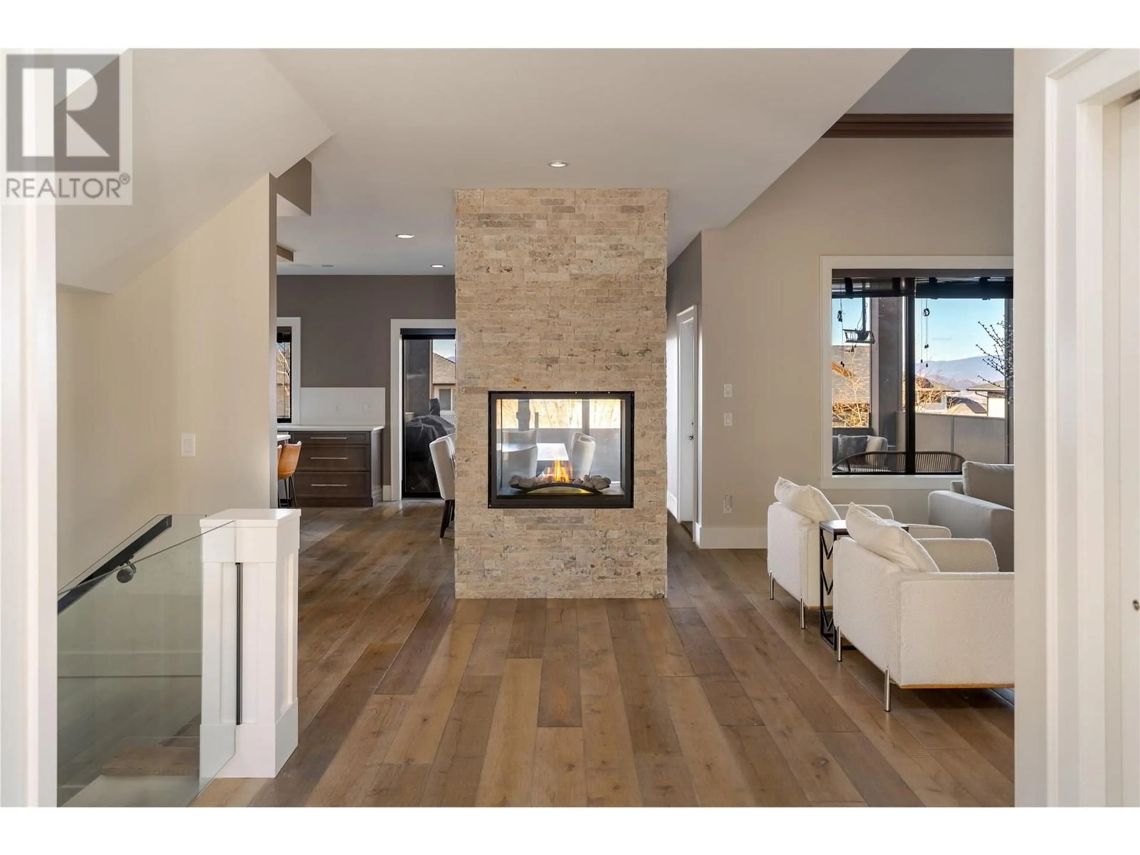 Unknown for 460 ROCKVIEW LANE, Kelowna British Columbia V1W5K2