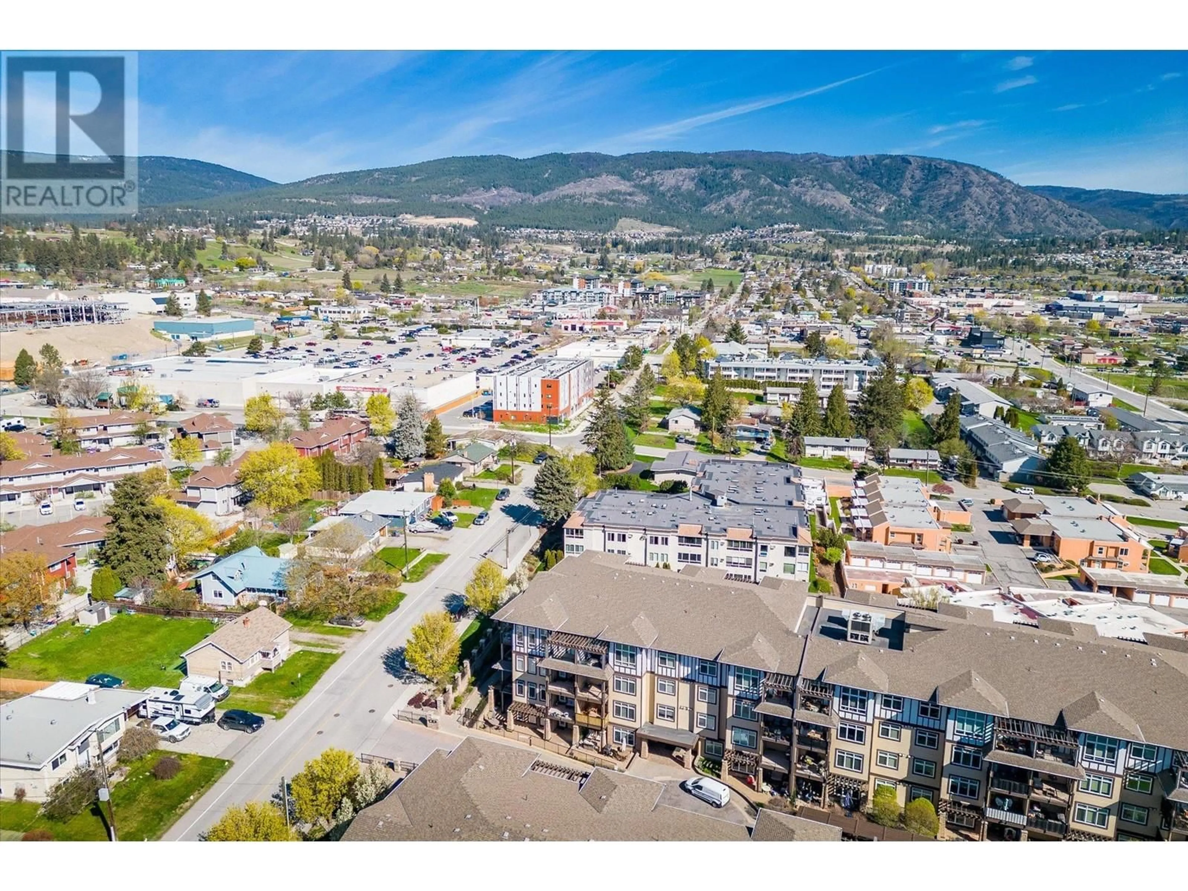 A pic from outside/outdoor area/front of a property/back of a property/a pic from drone, mountain view for 1301 - 3833 BROWN ROAD, West Kelowna British Columbia V4T2J3