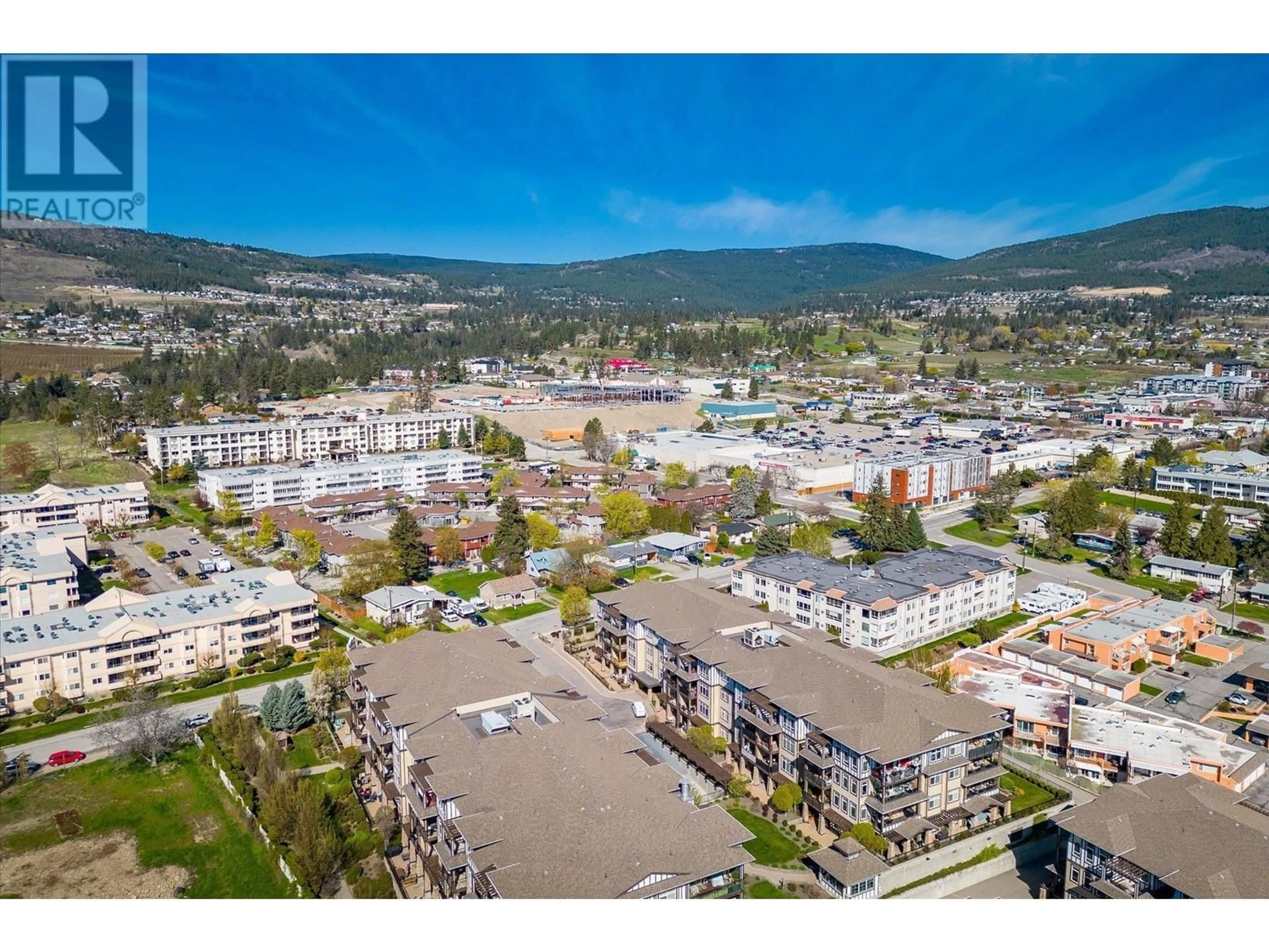 A pic from outside/outdoor area/front of a property/back of a property/a pic from drone, mountain view for 1301 - 3833 BROWN ROAD, West Kelowna British Columbia V4T2J3