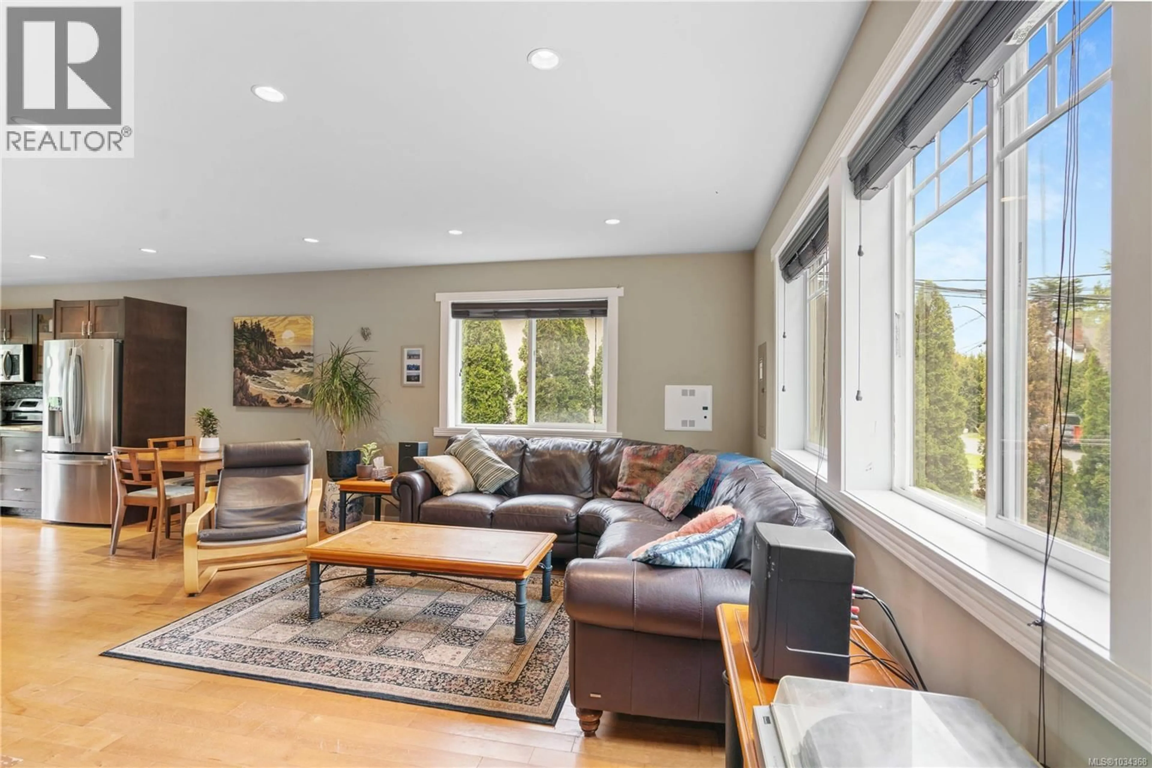 Living room with furniture, unknown for 167 LITTLE ELDON PLACE, Saanich British Columbia V8Z1E2