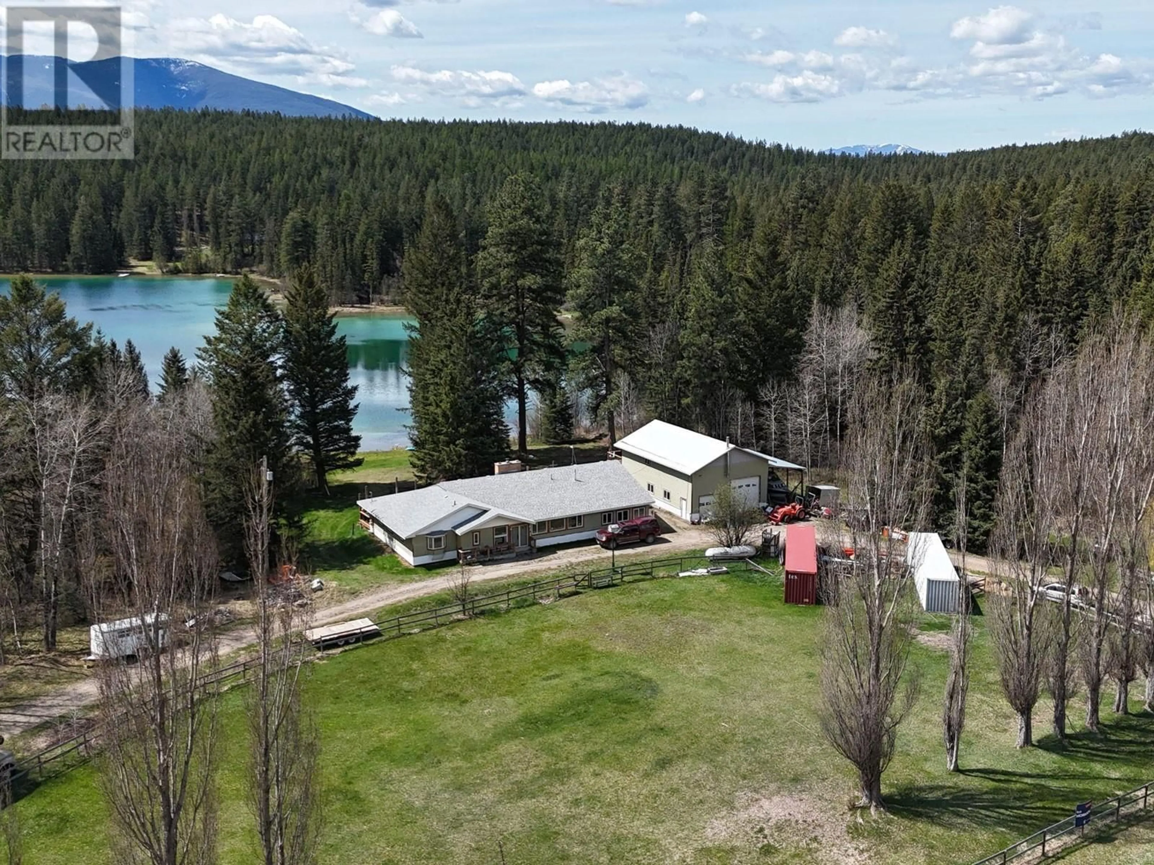 A pic from outside/outdoor area/front of a property/back of a property/a pic from drone, water/lake/river/ocean view for 2325 WARDNER FORT STEELE ROAD, Fort Steele British Columbia V0B1N0