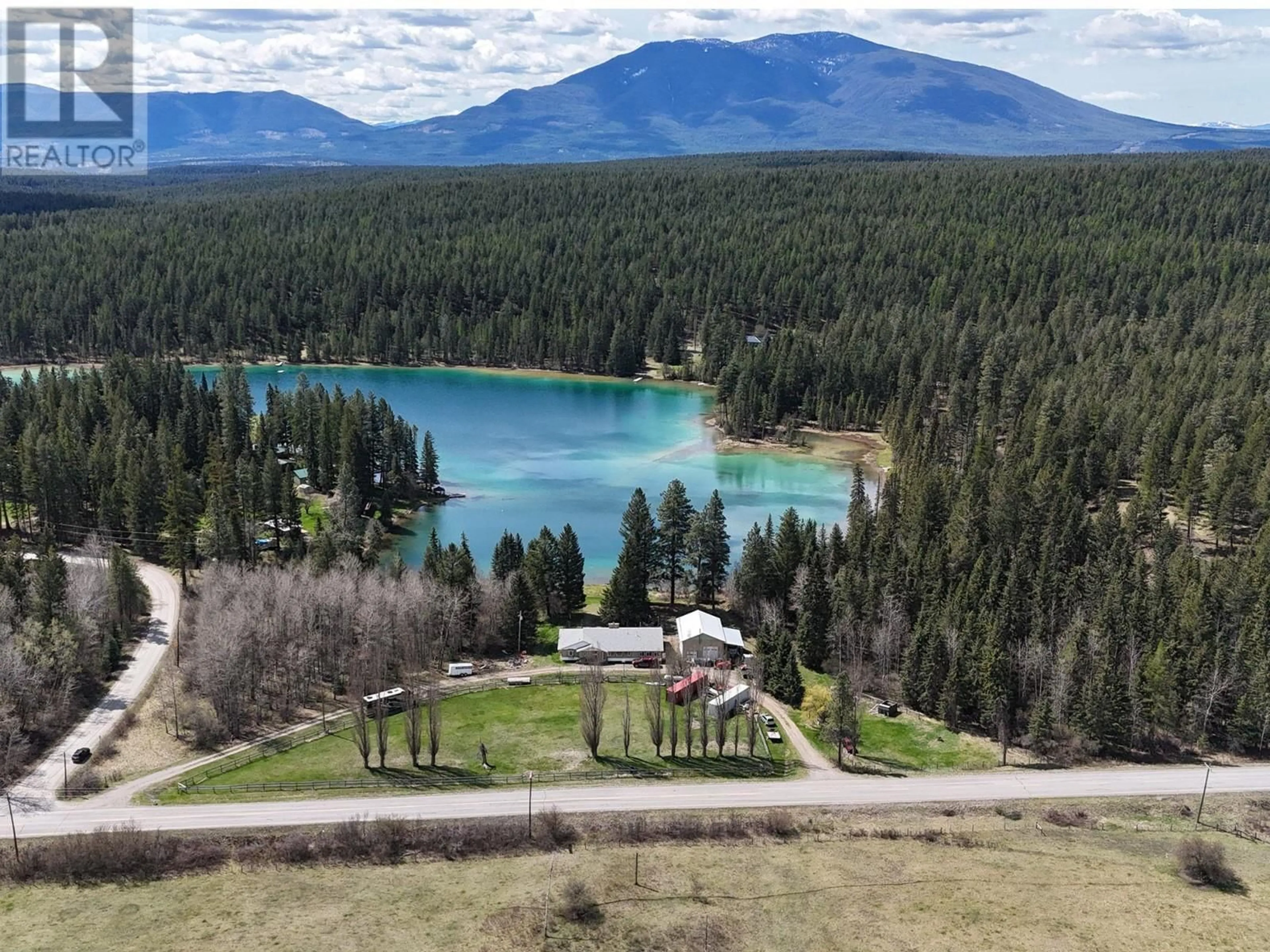 A pic from outside/outdoor area/front of a property/back of a property/a pic from drone, mountain view for 2325 WARDNER FORT STEELE ROAD, Fort Steele British Columbia V0B1N0