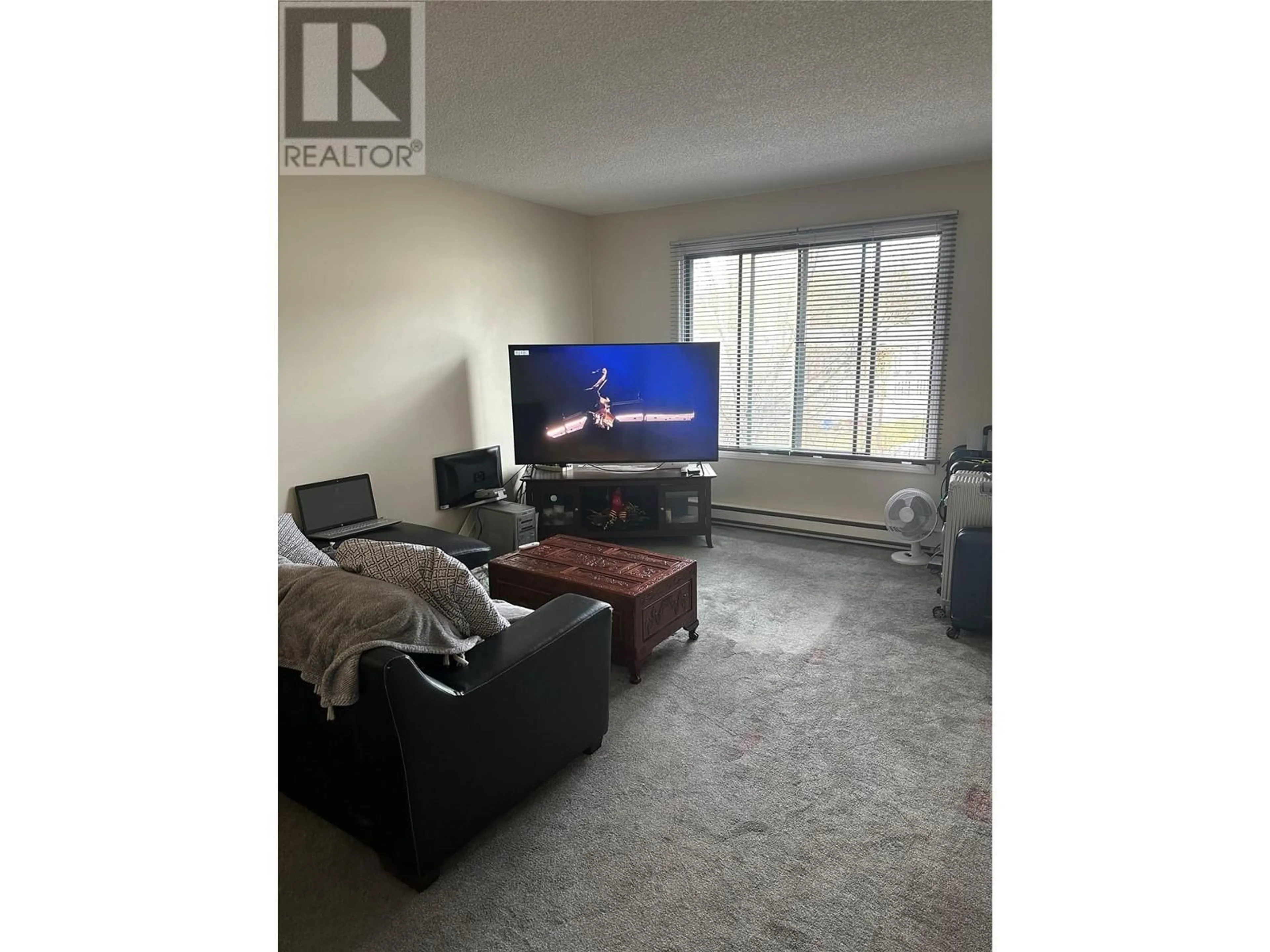 Living room with furniture, unknown for 309 - 280 ALDER DRIVE, Logan Lake British Columbia V0K1W0