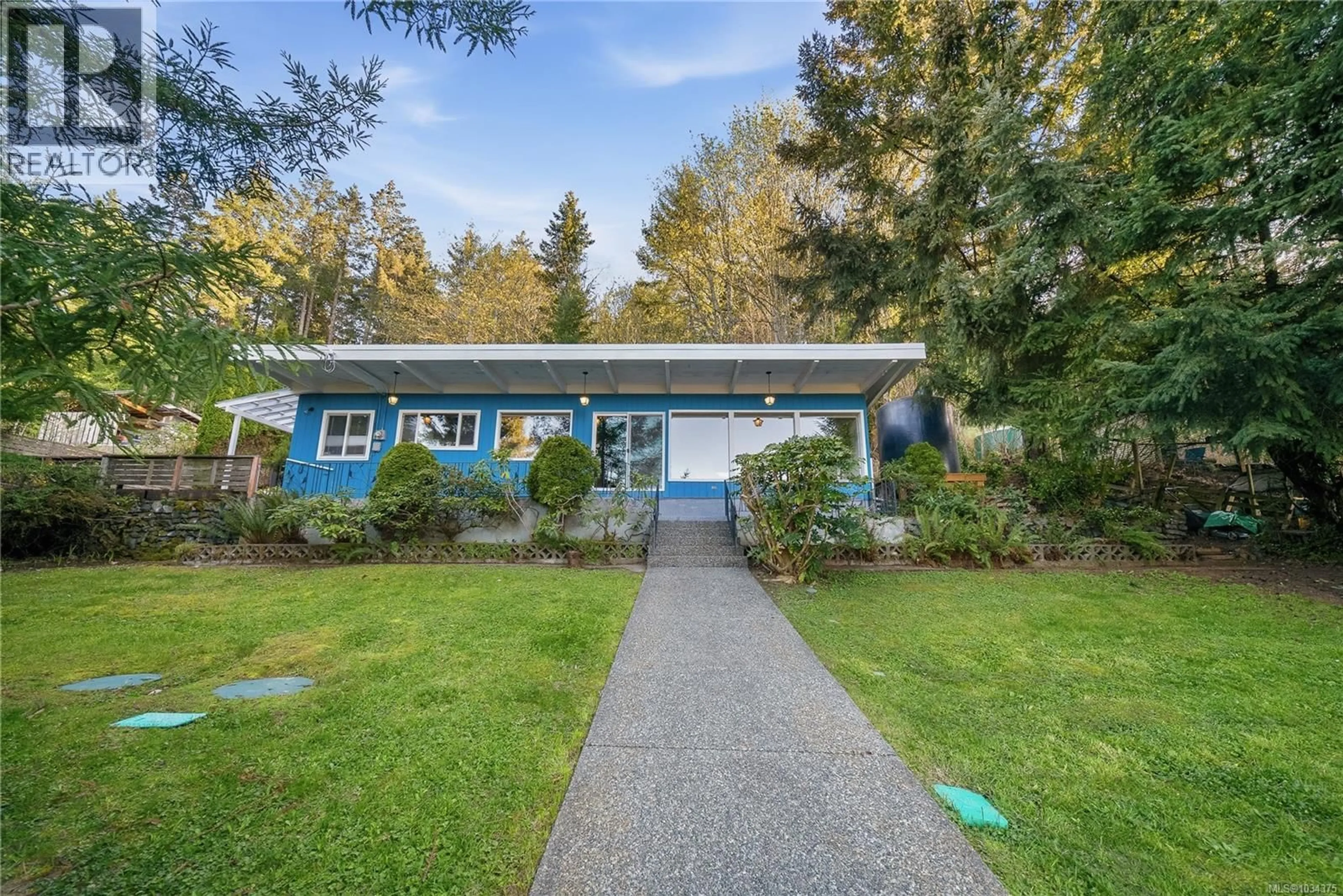 Home with vinyl exterior material, street for 2994 HILLVIEW ROAD, Lantzville British Columbia V0R2H0