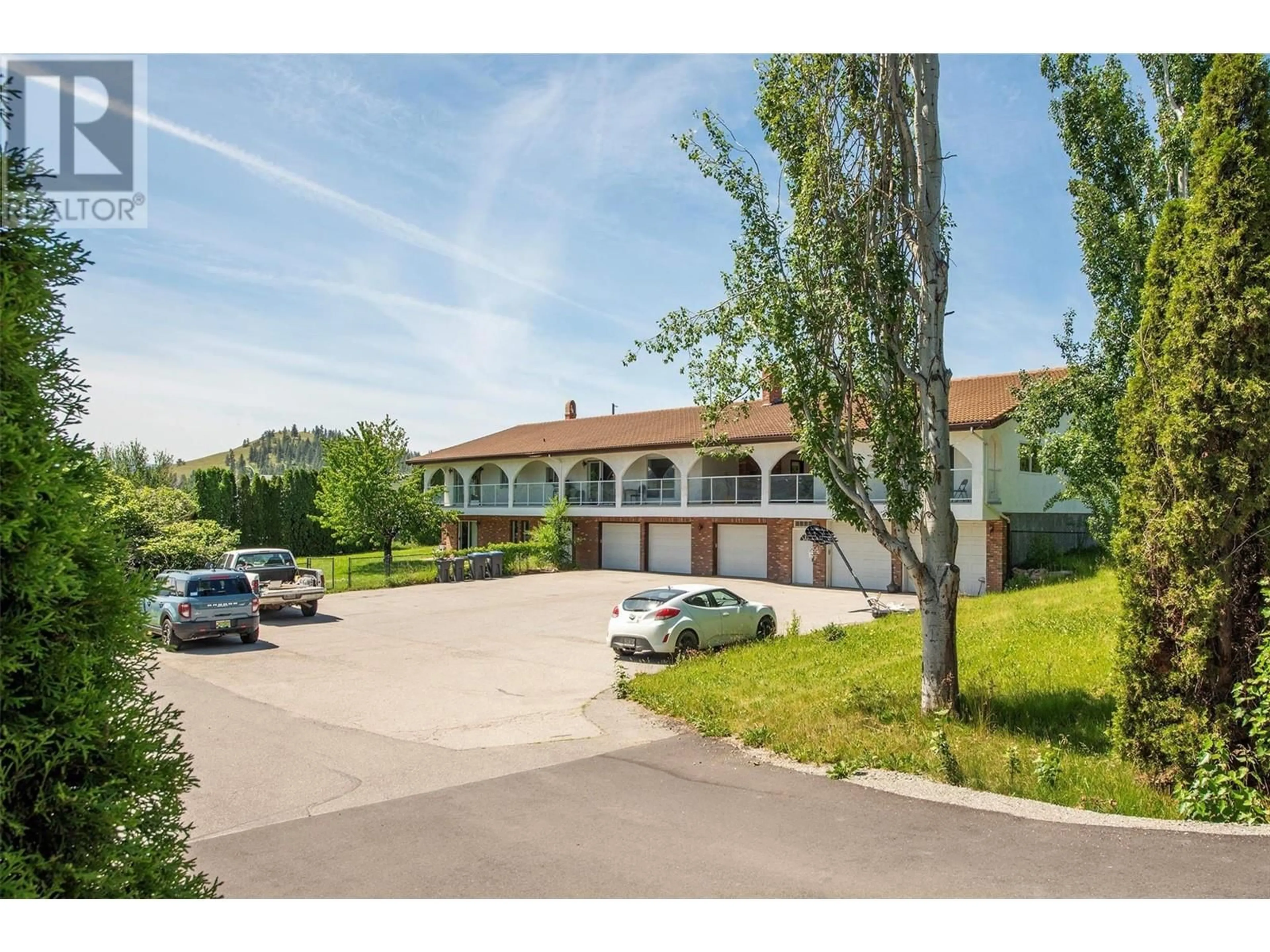Unknown for 215 ARAB ROAD, Kelowna British Columbia V1V2G8