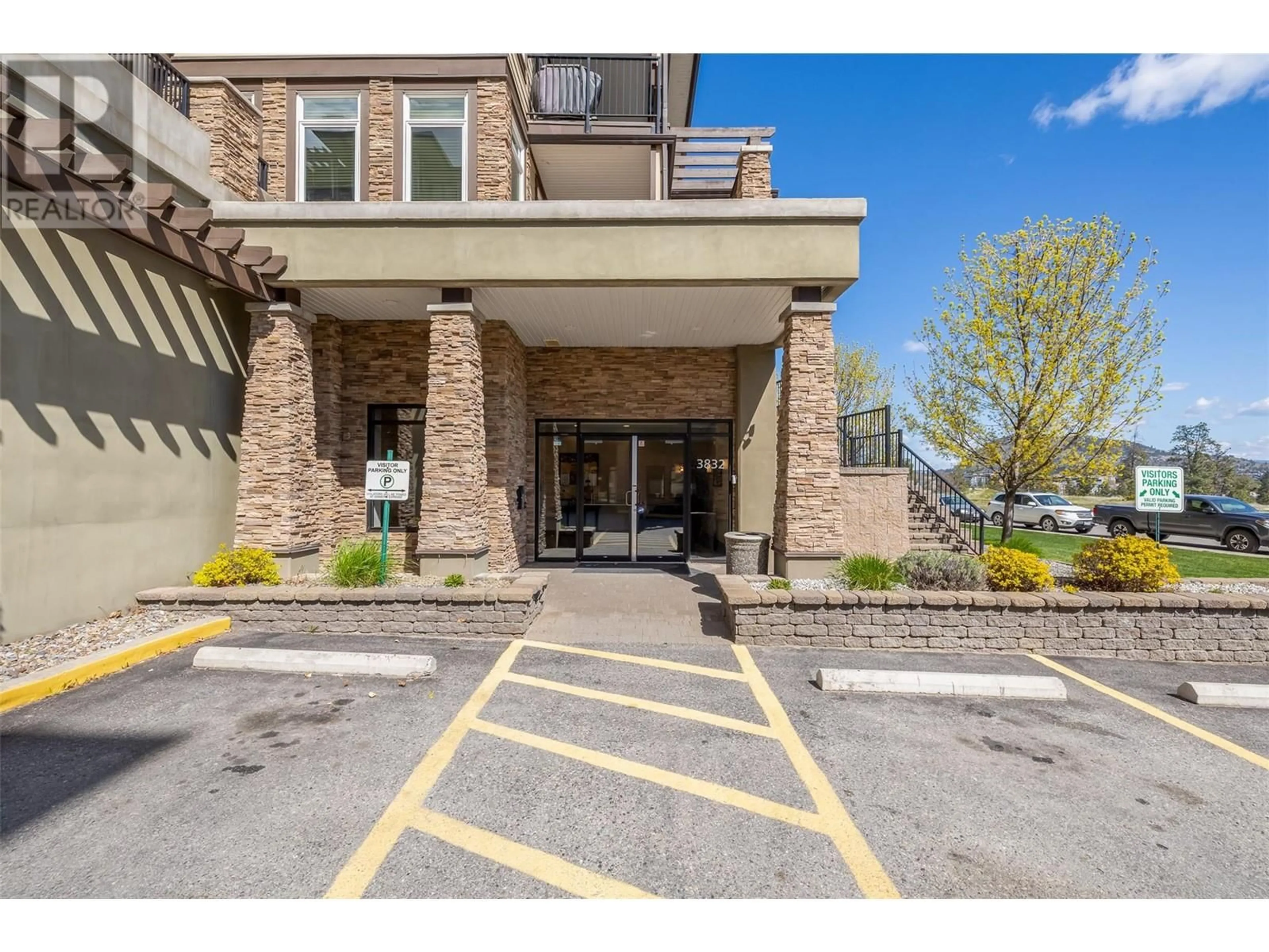 Indoor foyer for 3112 - 3832 OLD OKANAGAN HIGHWAY, West Kelowna British Columbia V4T3G6