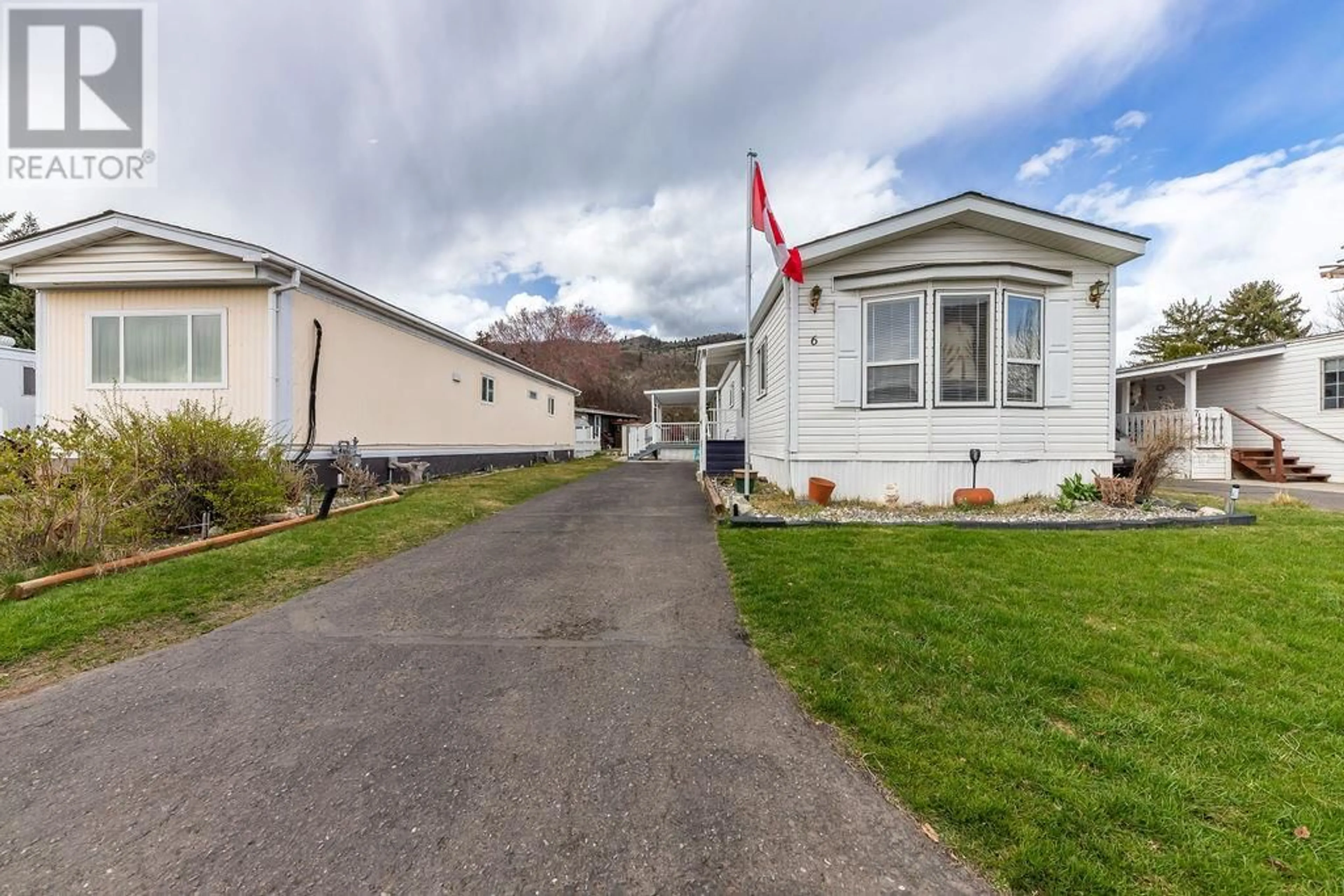 Home with vinyl exterior material, street for 6 - 2400 OAKDALE WAY, Kamloops British Columbia V2B7C4
