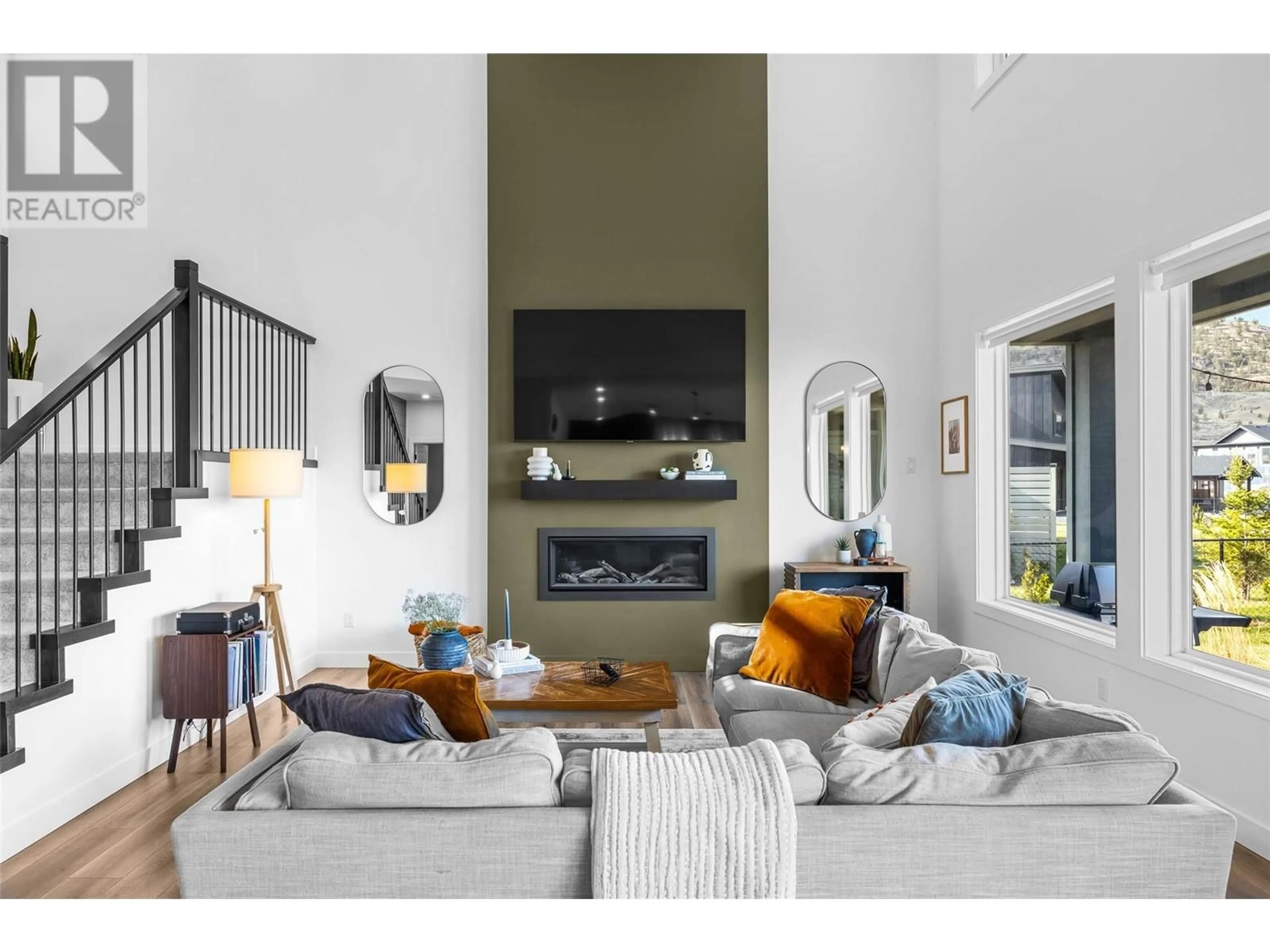 Living room with furniture, unknown for 353 RUE CHEVAL NOIR OTHER, Kamloops British Columbia V1S0G2
