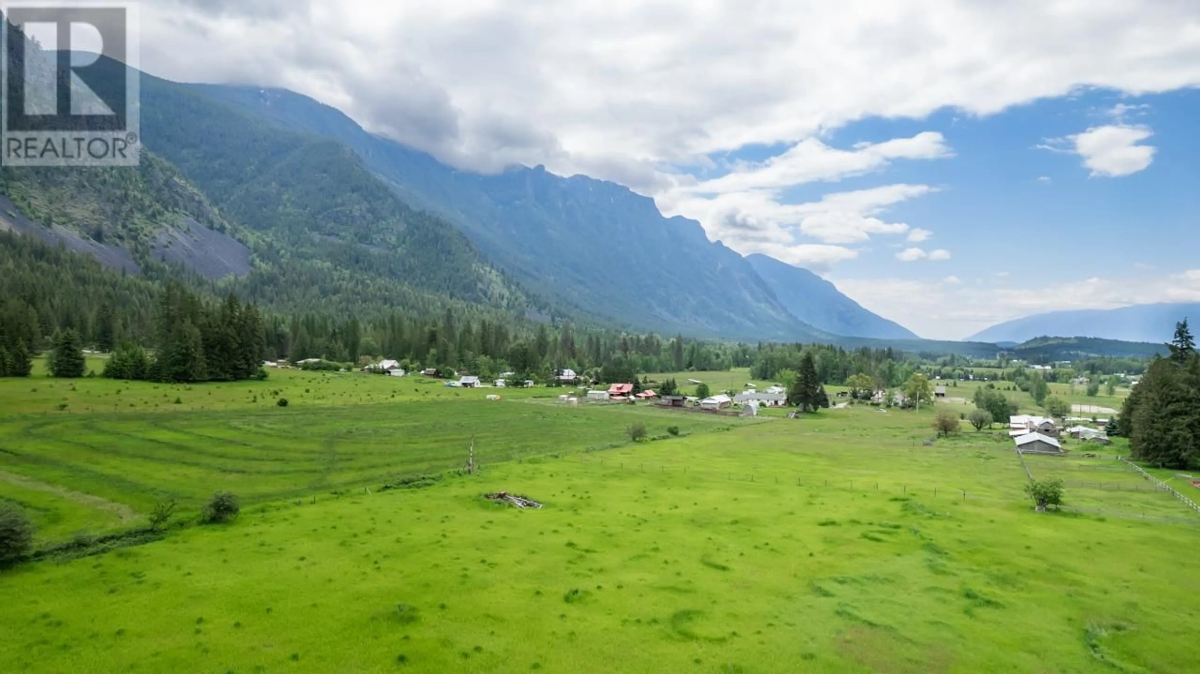 Blurry image for 4512 48TH STREET, Canyon British Columbia V0B1C1