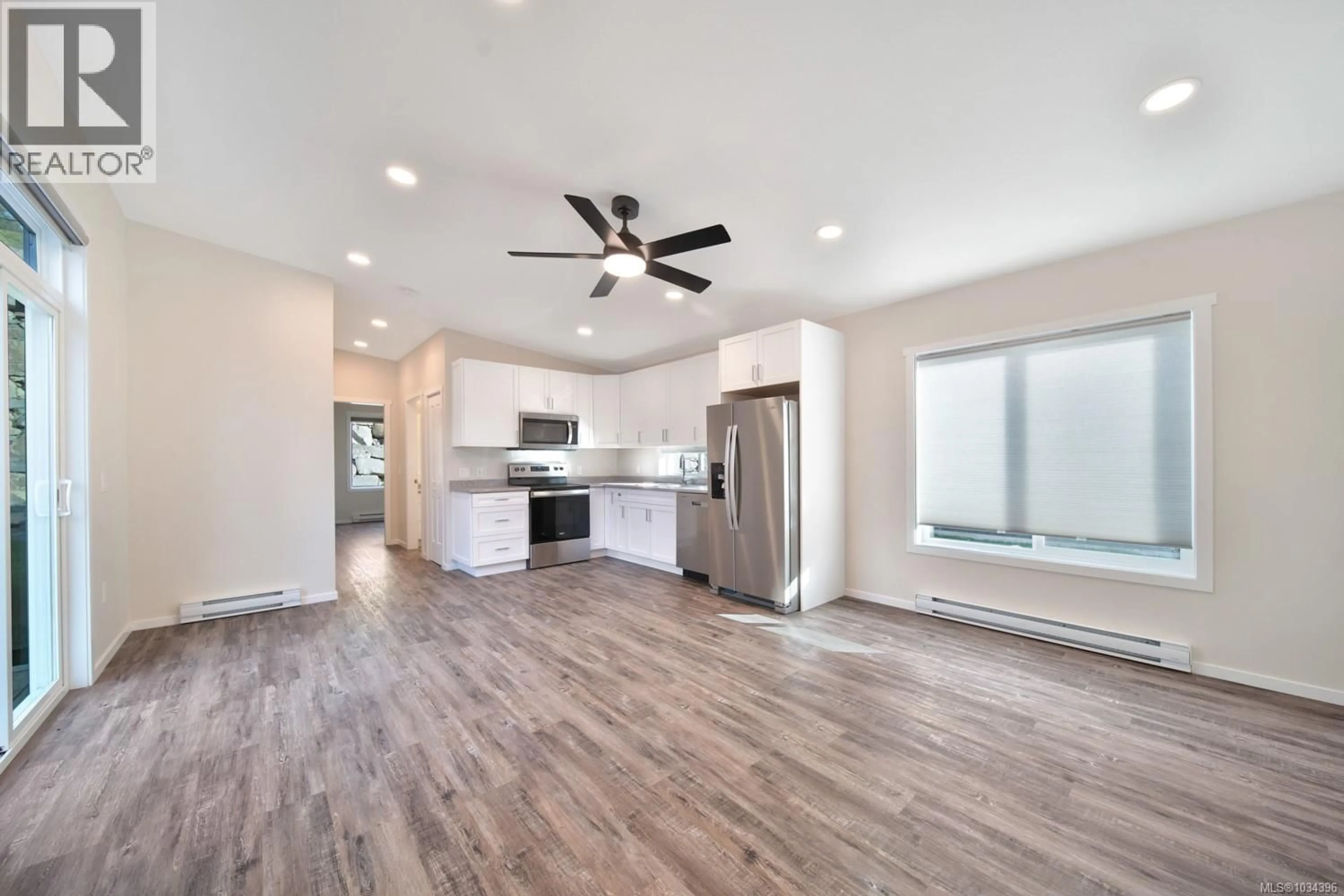 Open concept kitchen, unknown for 102 - 3499 HENRY ROAD, Chemainus British Columbia V0R1K4