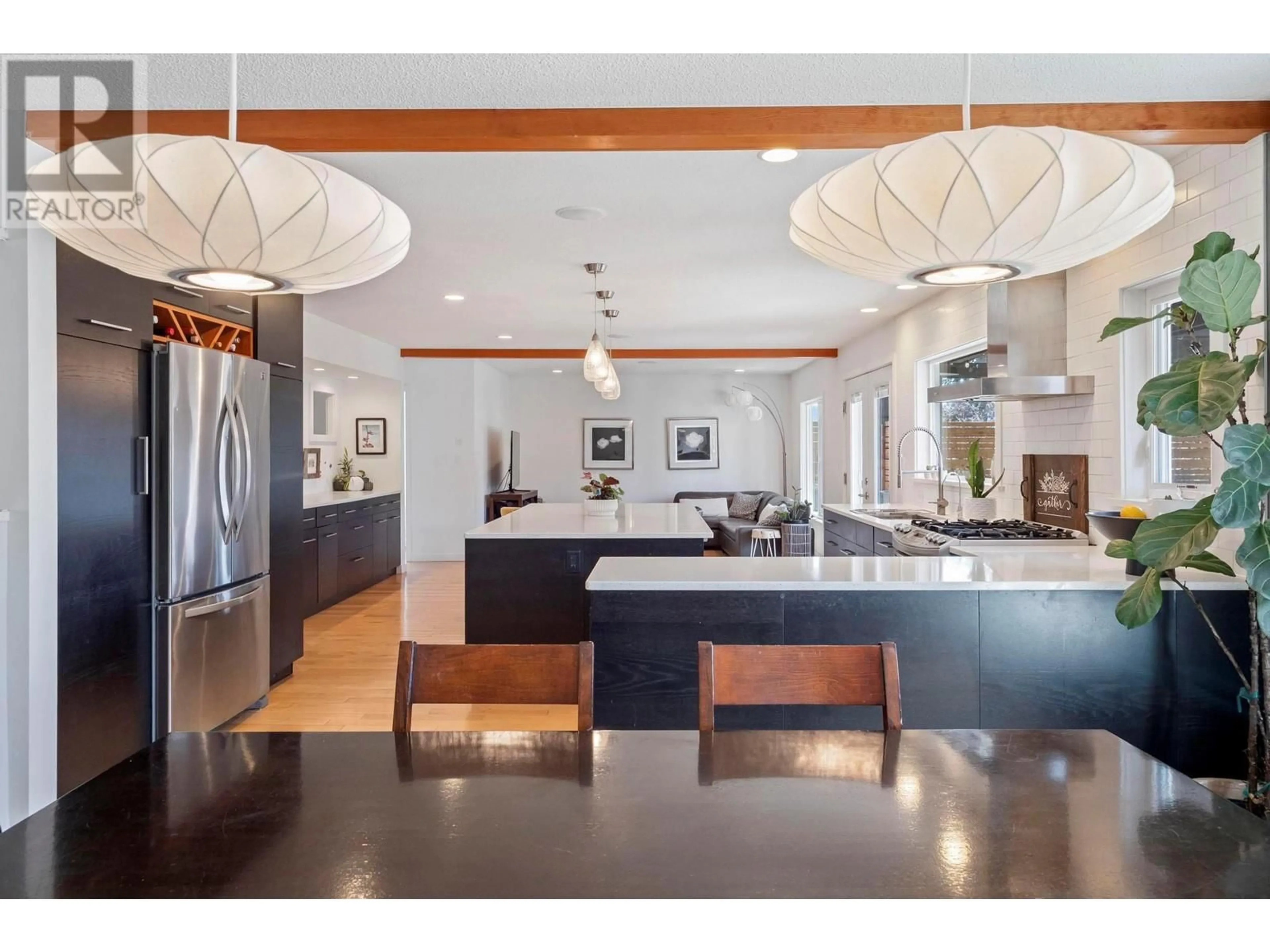 Open concept kitchen, unknown for 940 PITCAIRN COURT, Kelowna British Columbia V1Y4E5