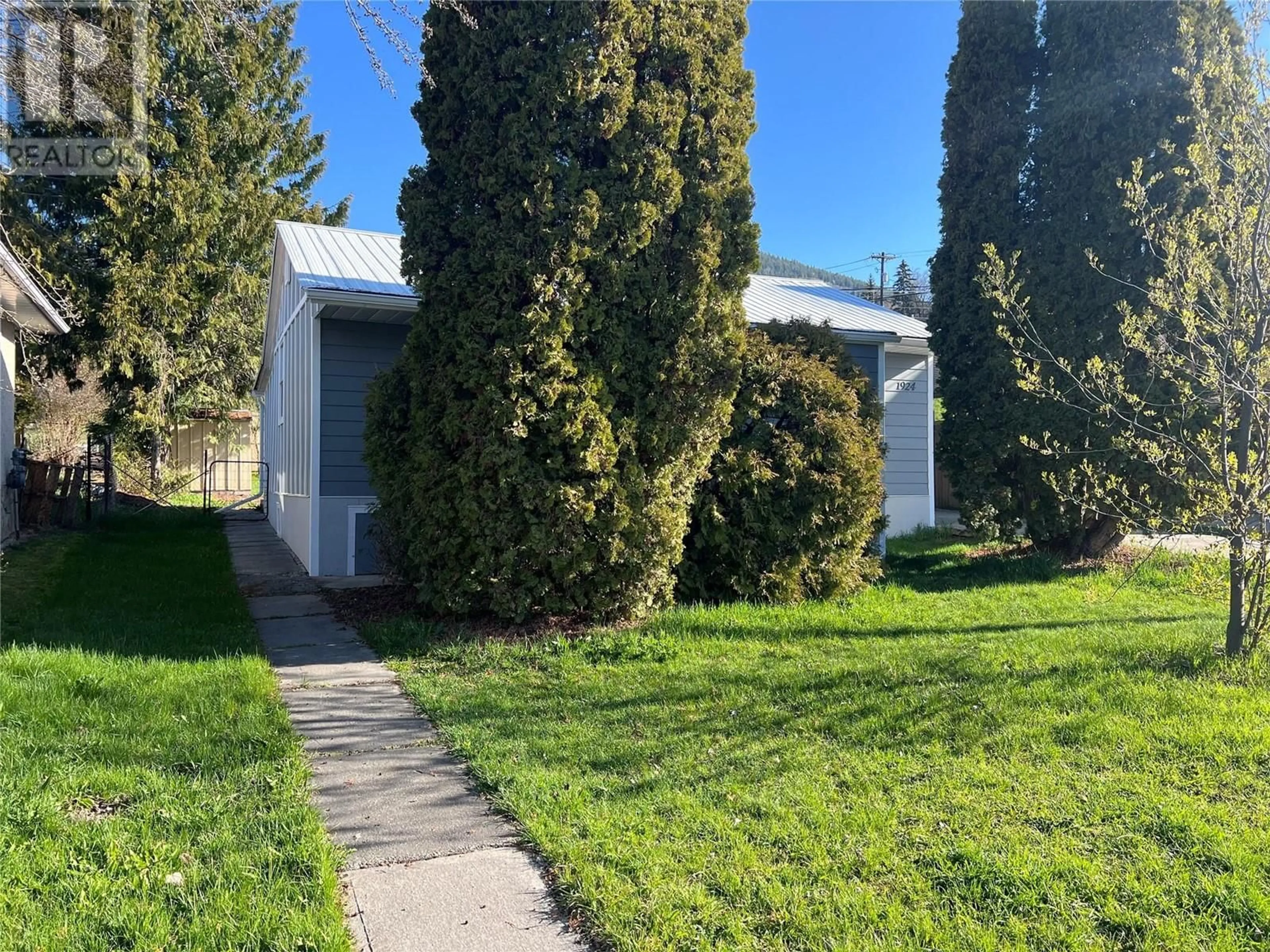 Unknown for 1924 COOK STREET, Creston British Columbia V0B1G5