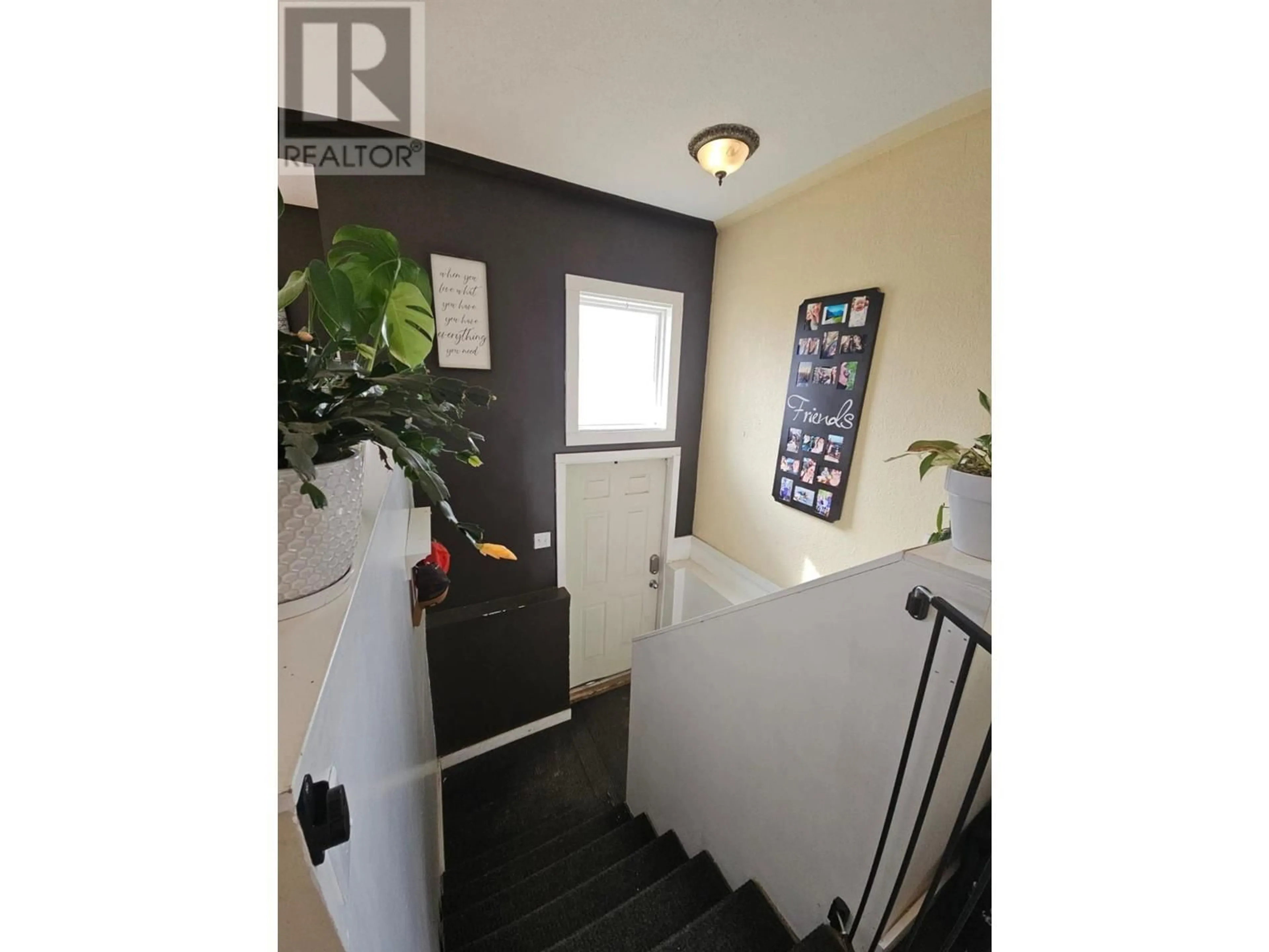 Indoor entryway for 4748 NICHOLSON ROAD, Chetwynd British Columbia V0C1J0