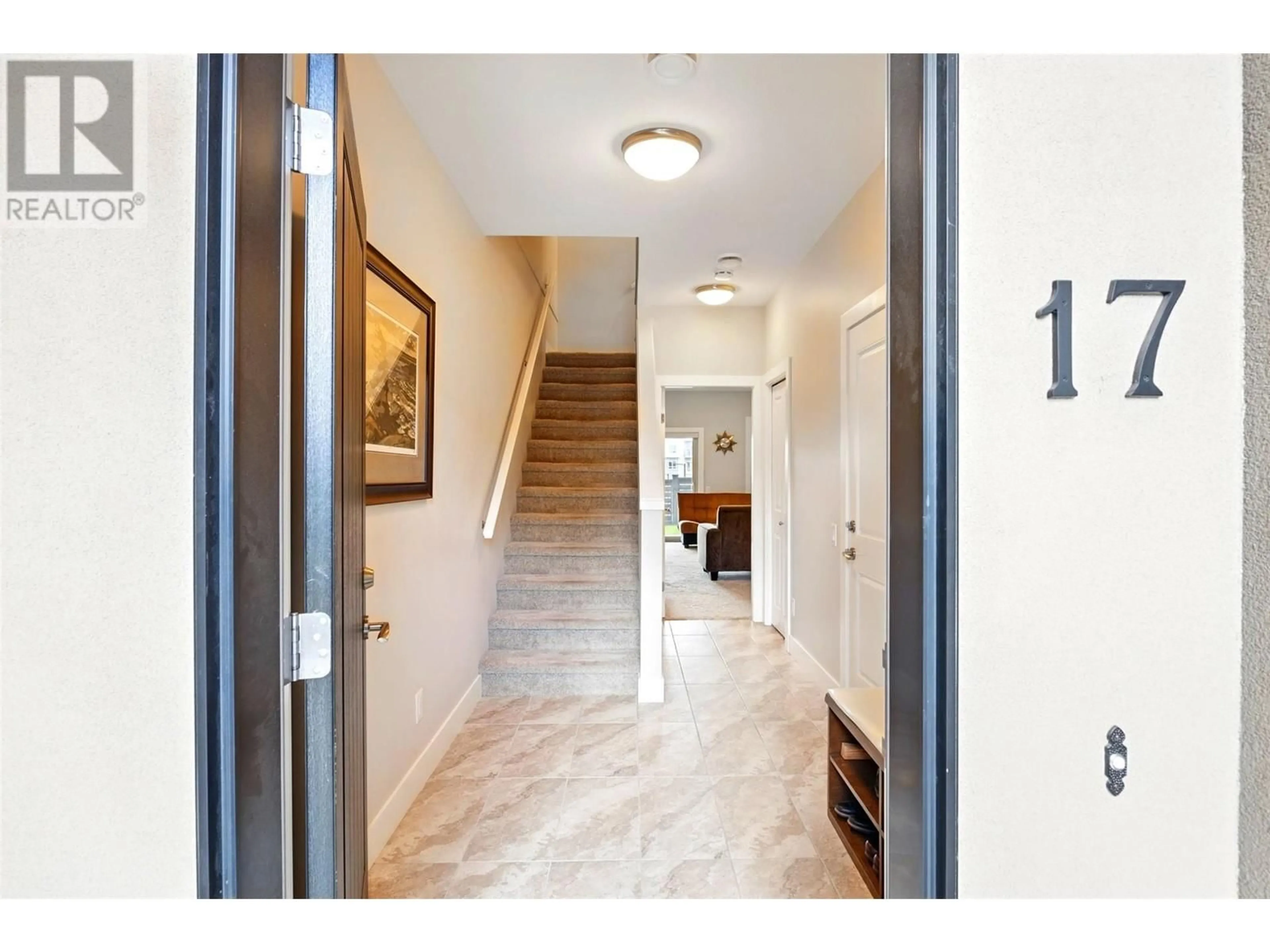 Indoor entryway for 17 - 3620 BROWN ROAD, West Kelowna British Columbia V4T3L2