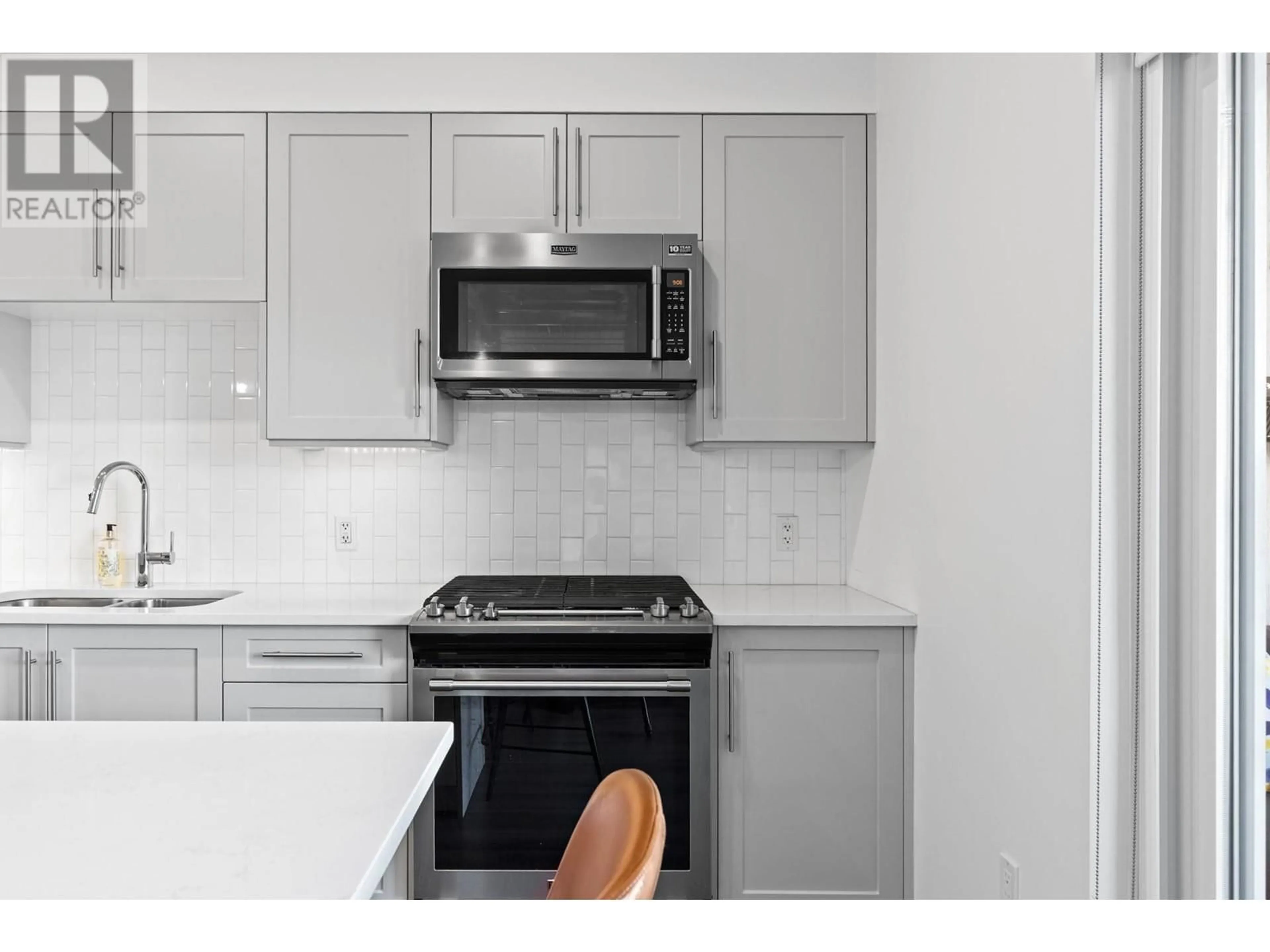 Standard kitchen, unknown for 404 - 3630 MISSION SPRINGS DRIVE, Kelowna British Columbia V1W0B2
