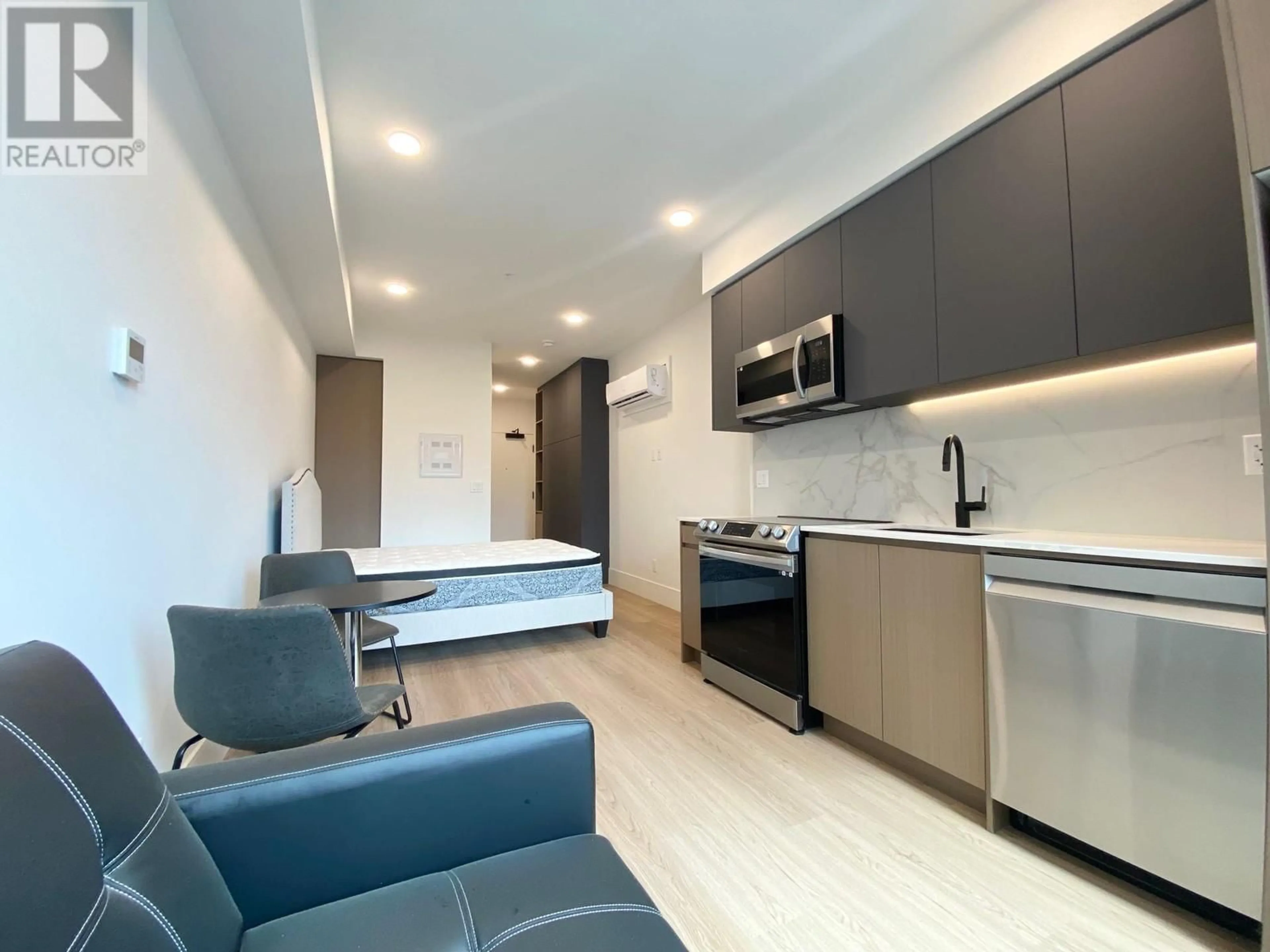 A pic of a room for 420 - 720 KLO ROAD, Kelowna British Columbia V1Y4X5