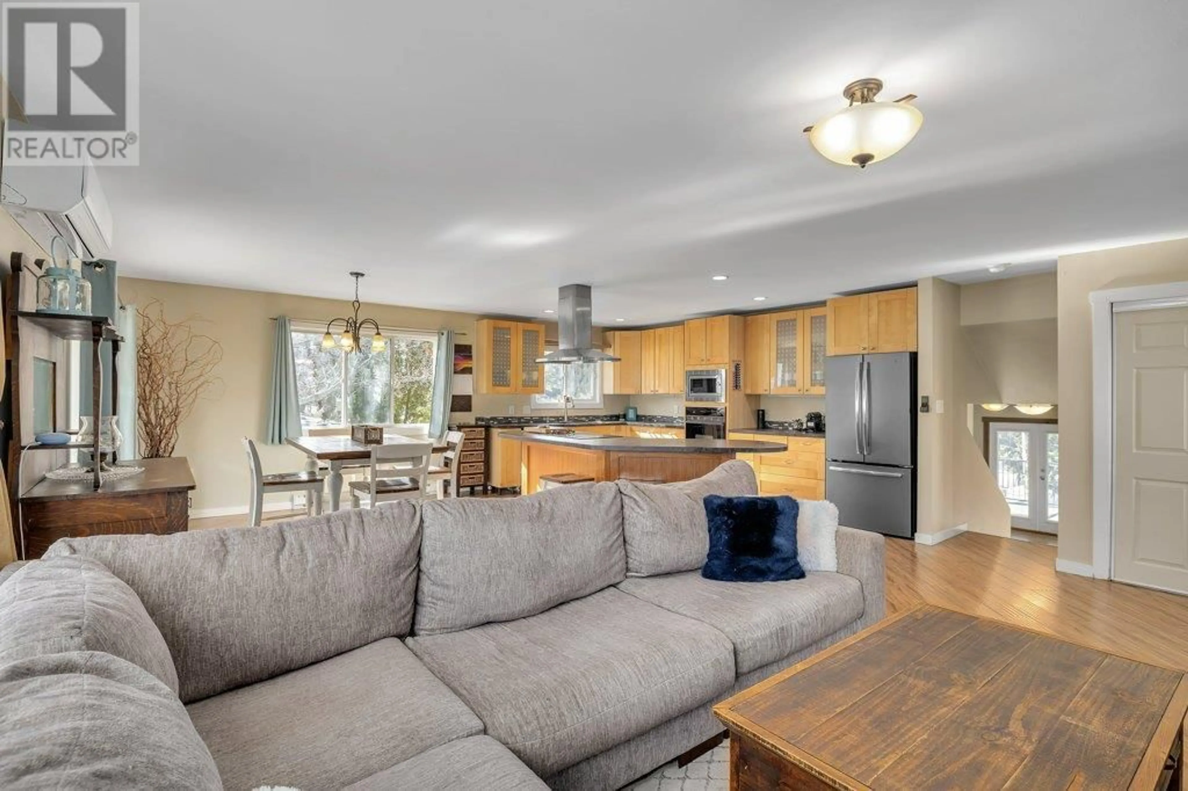 Open concept kitchen, unknown for 504 STANLEY CRESCENT, Kelowna British Columbia V1W4L8