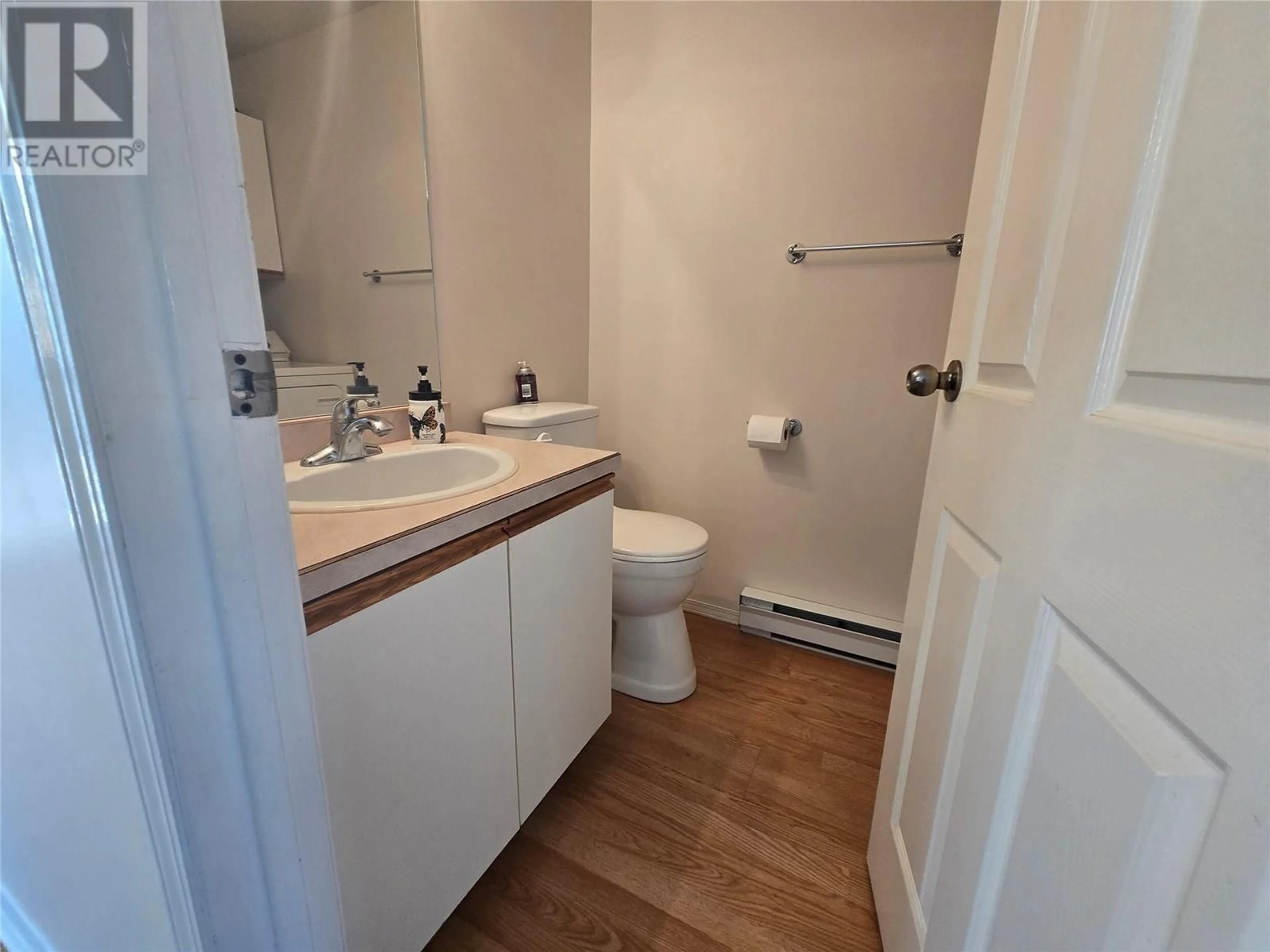 Standard bathroom, floor is not visible for 26 CACTUS CRESCENT, Osoyoos British Columbia V0H1V1