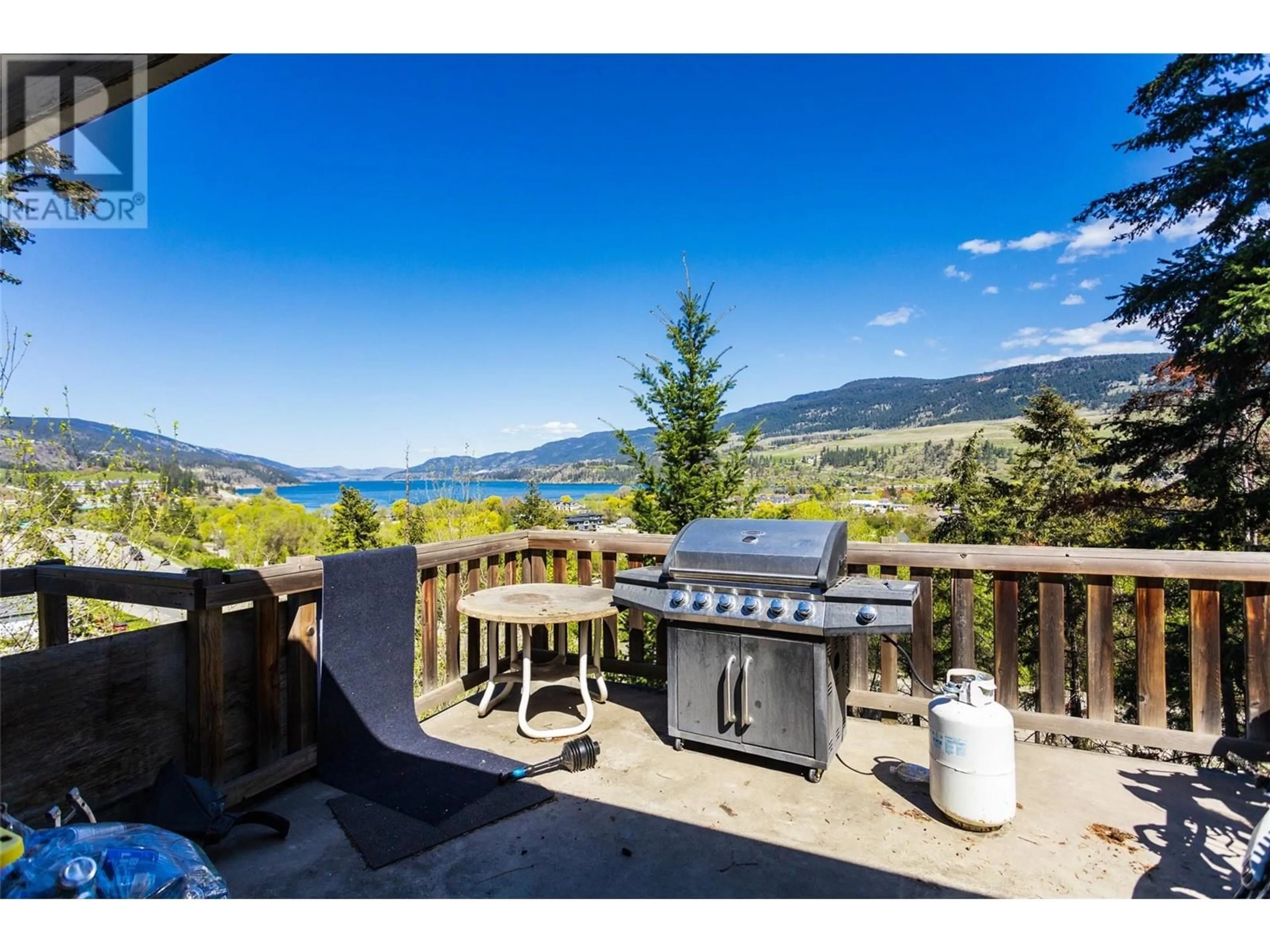 Patio, water/lake/river/ocean view for 11231 ROBERTS ROAD, Lake Country British Columbia V4V1L5